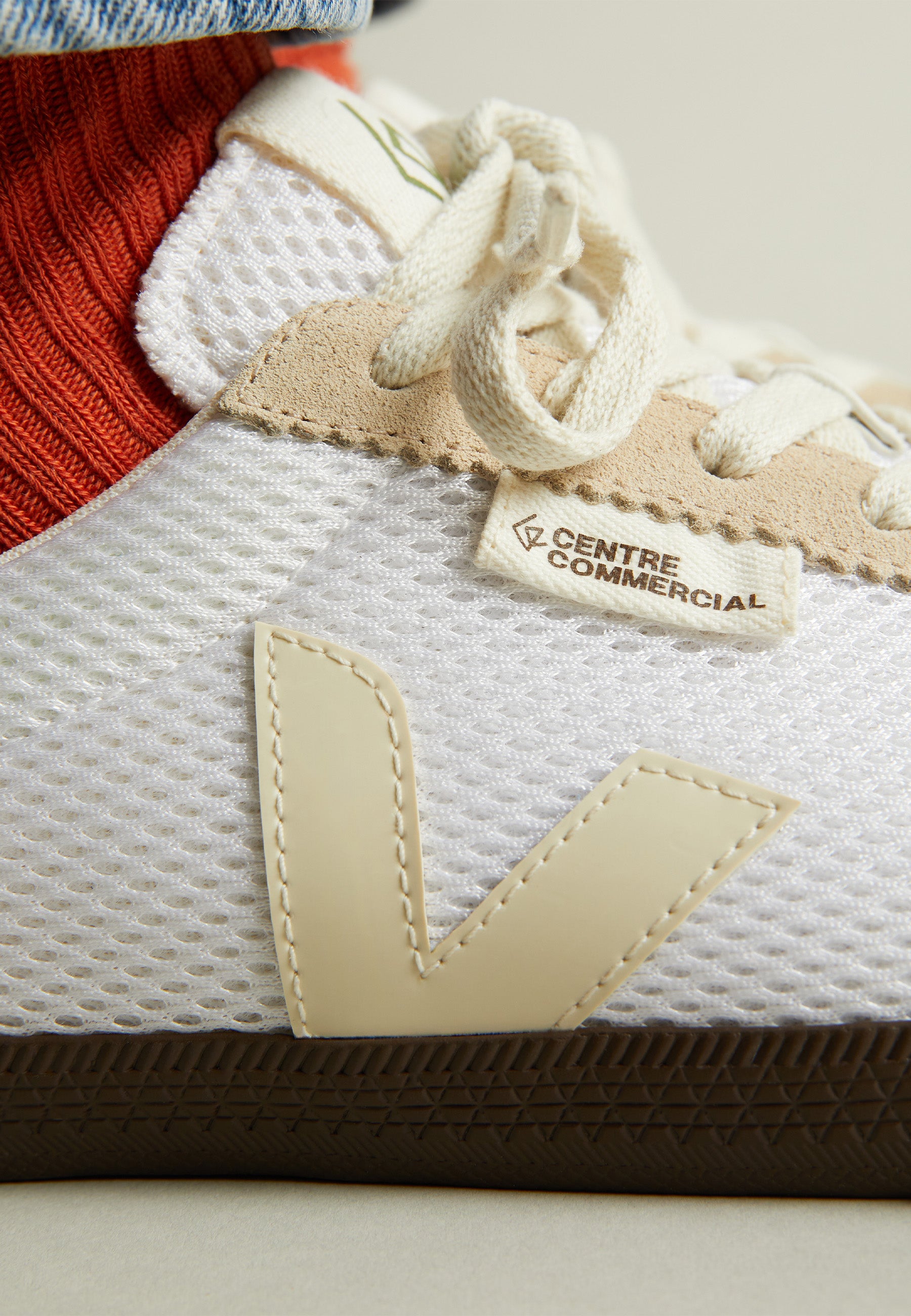 Centre Commercial x Volley - Lunar/Pierre/Almond