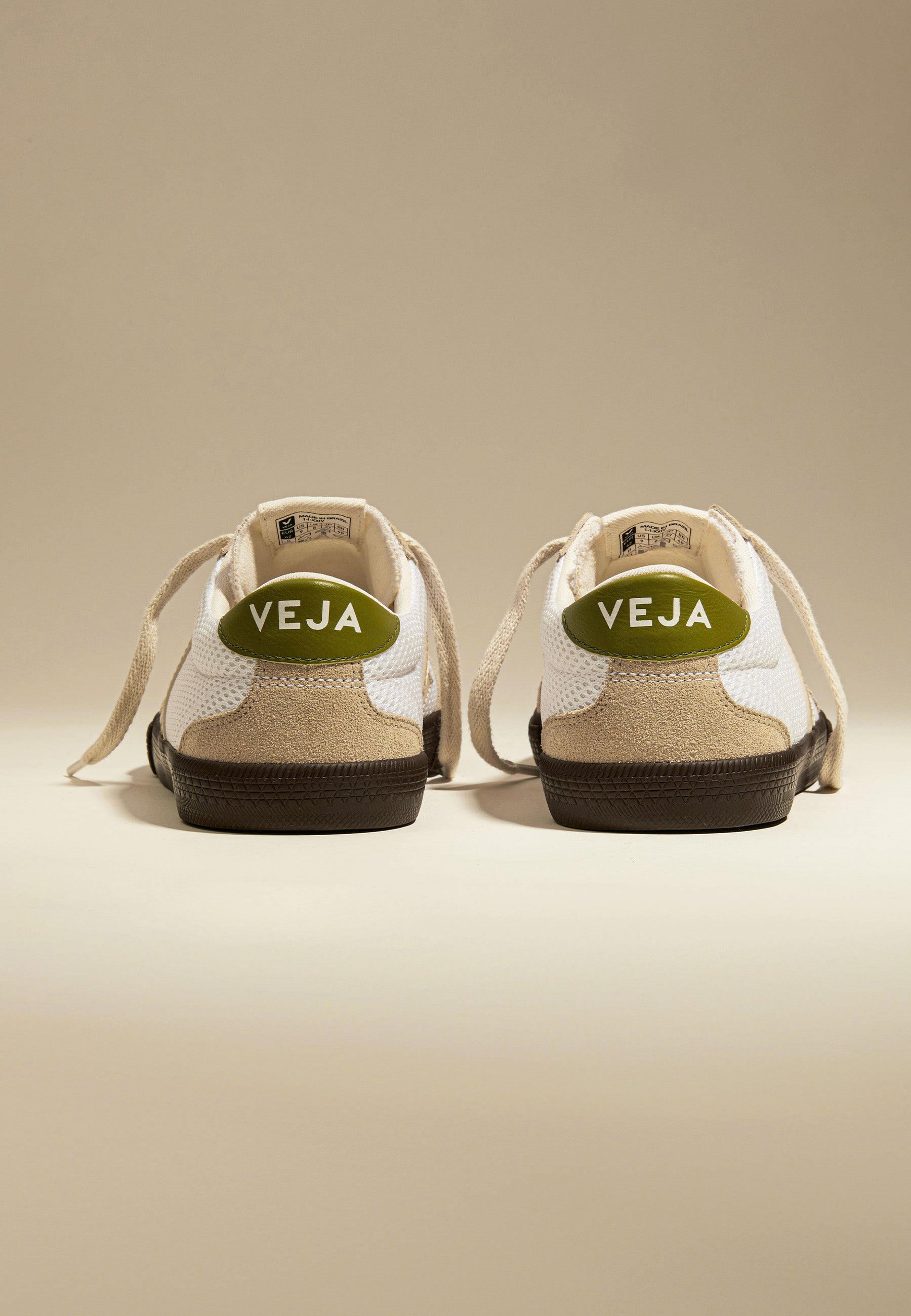Centre Commercial x Volley - Lunar/Pierre/Almond