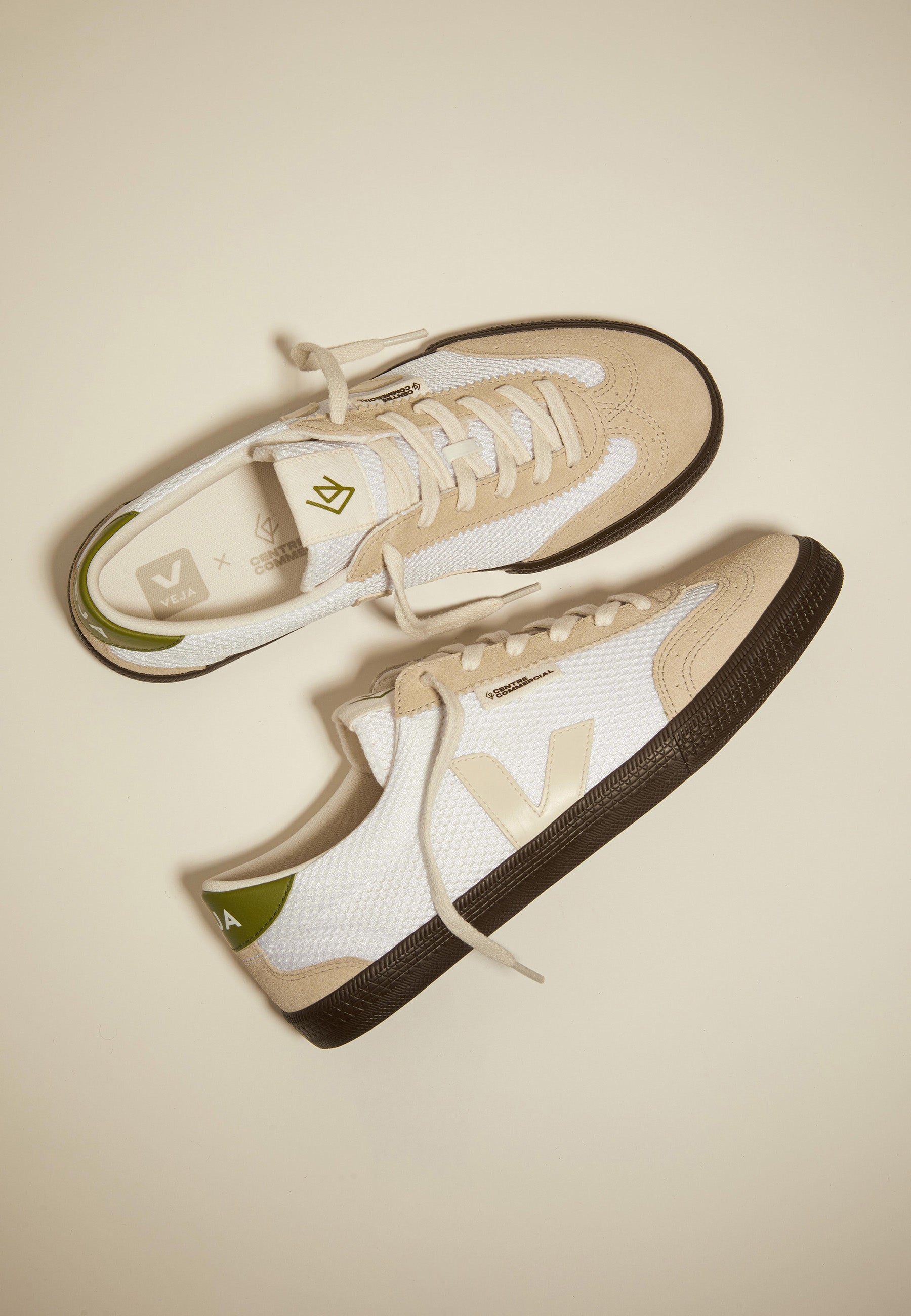 Centre Commercial x Volley - Lunar/Pierre/Almond