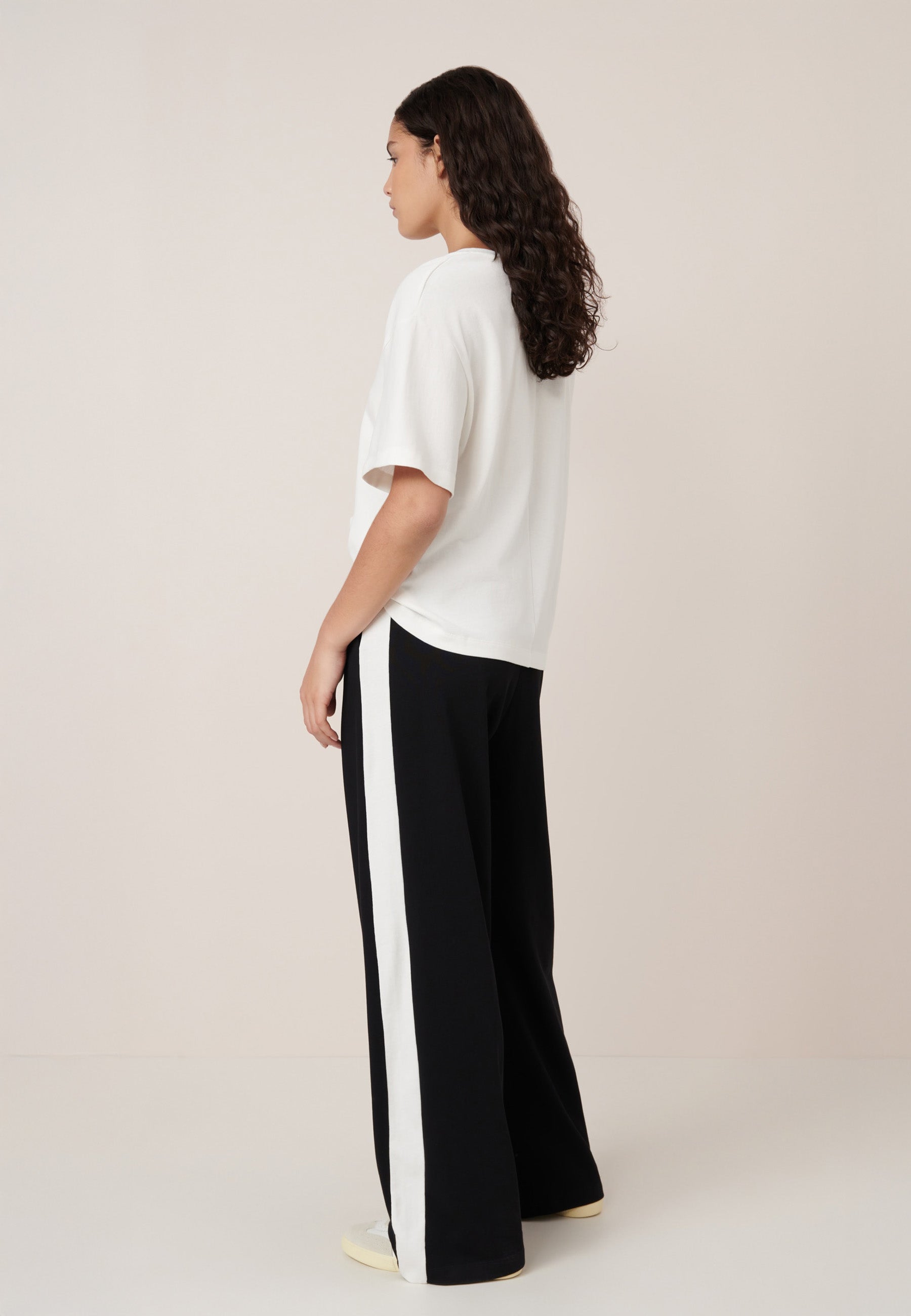 Contrast Trackpant - Black