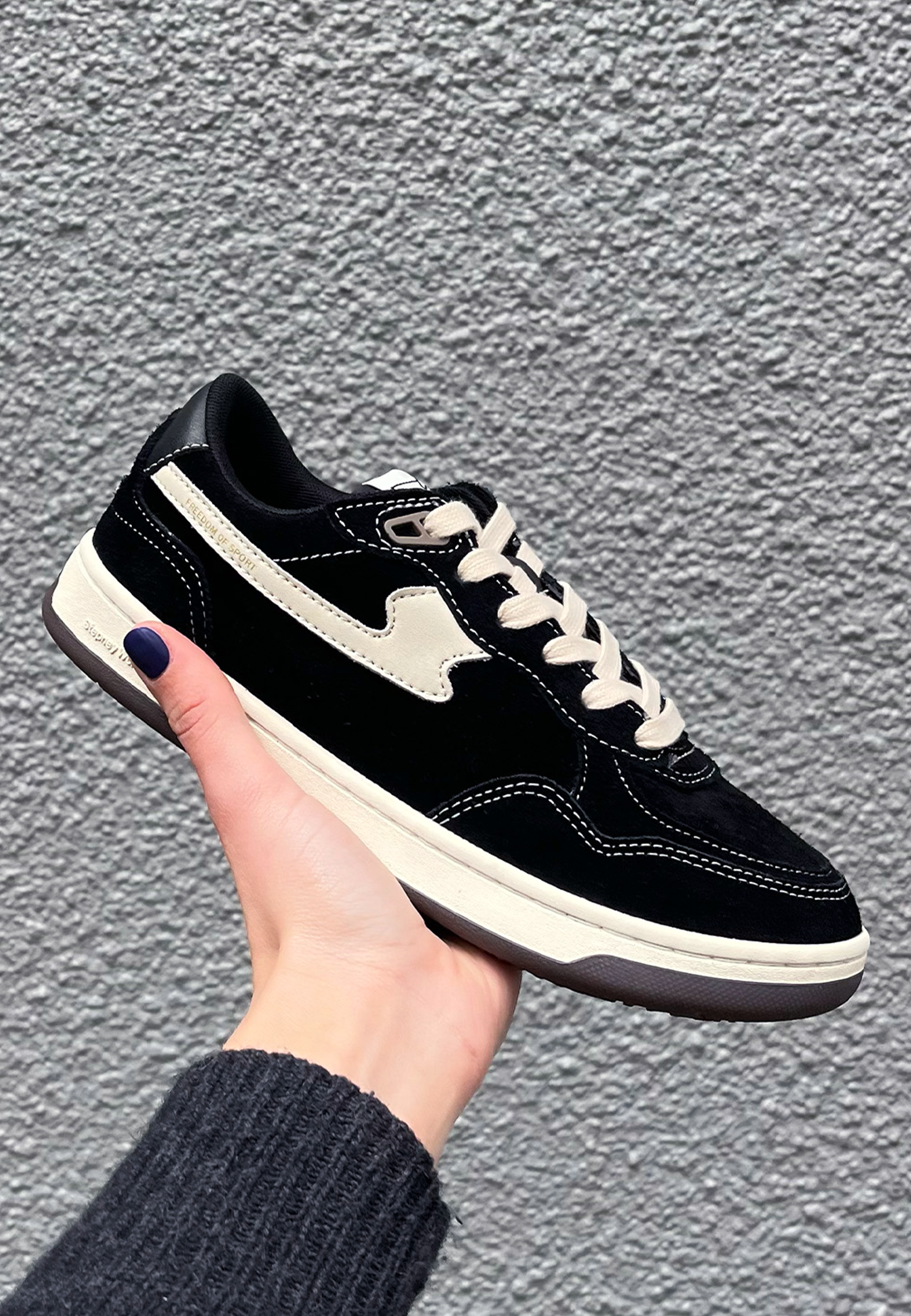Pro Cup 01 S-Strike Suede - Black/White