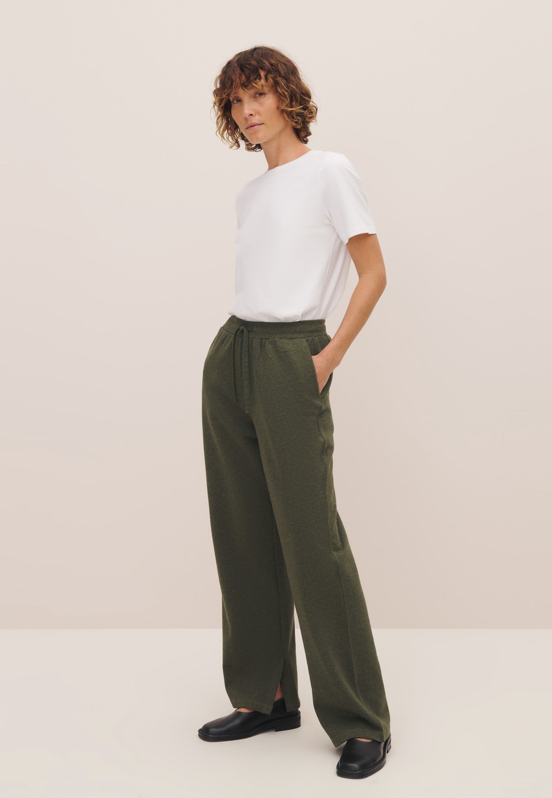 Utility Trackpant - Khaki Marle