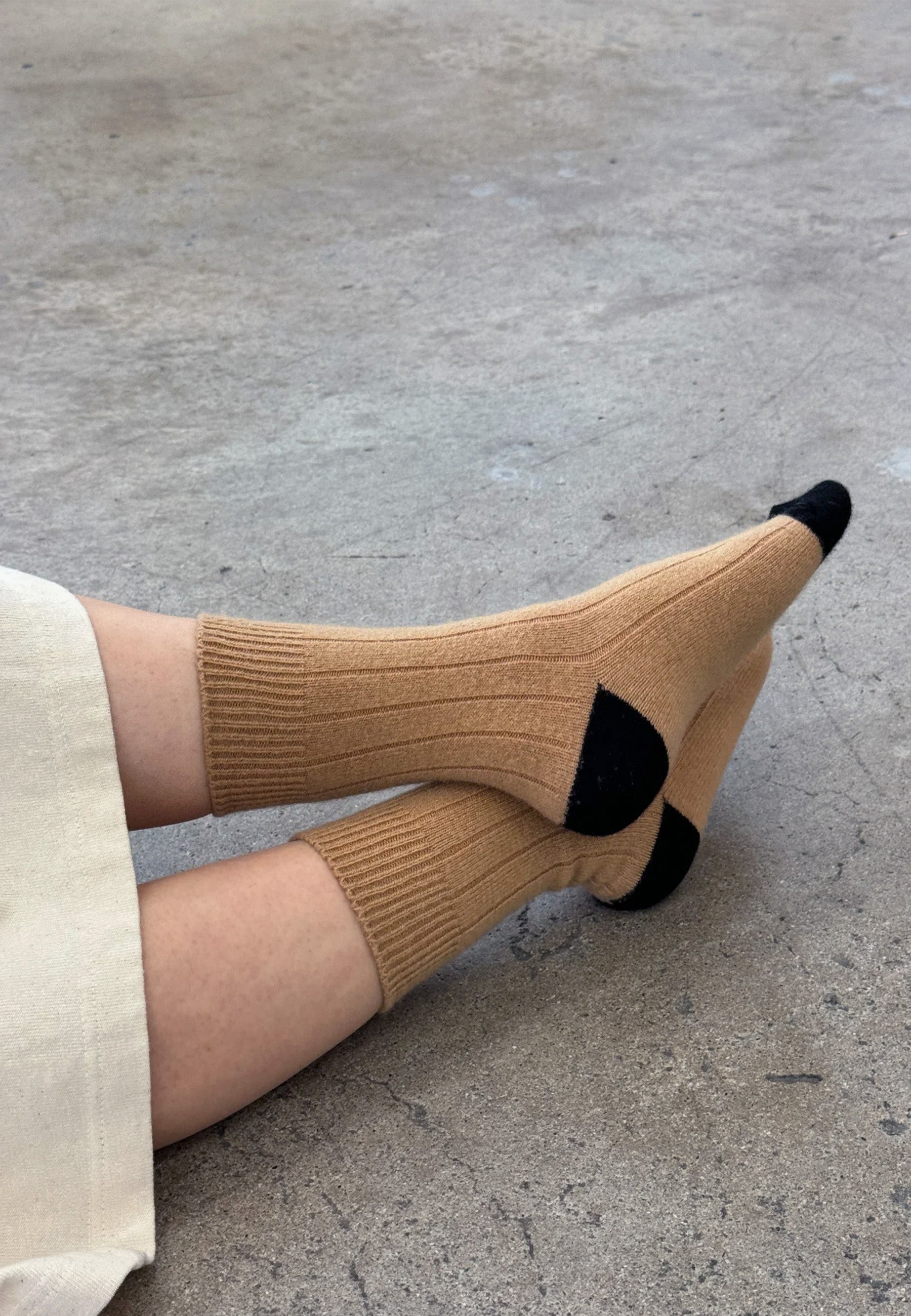 Classic Cashmere Socks - Camel