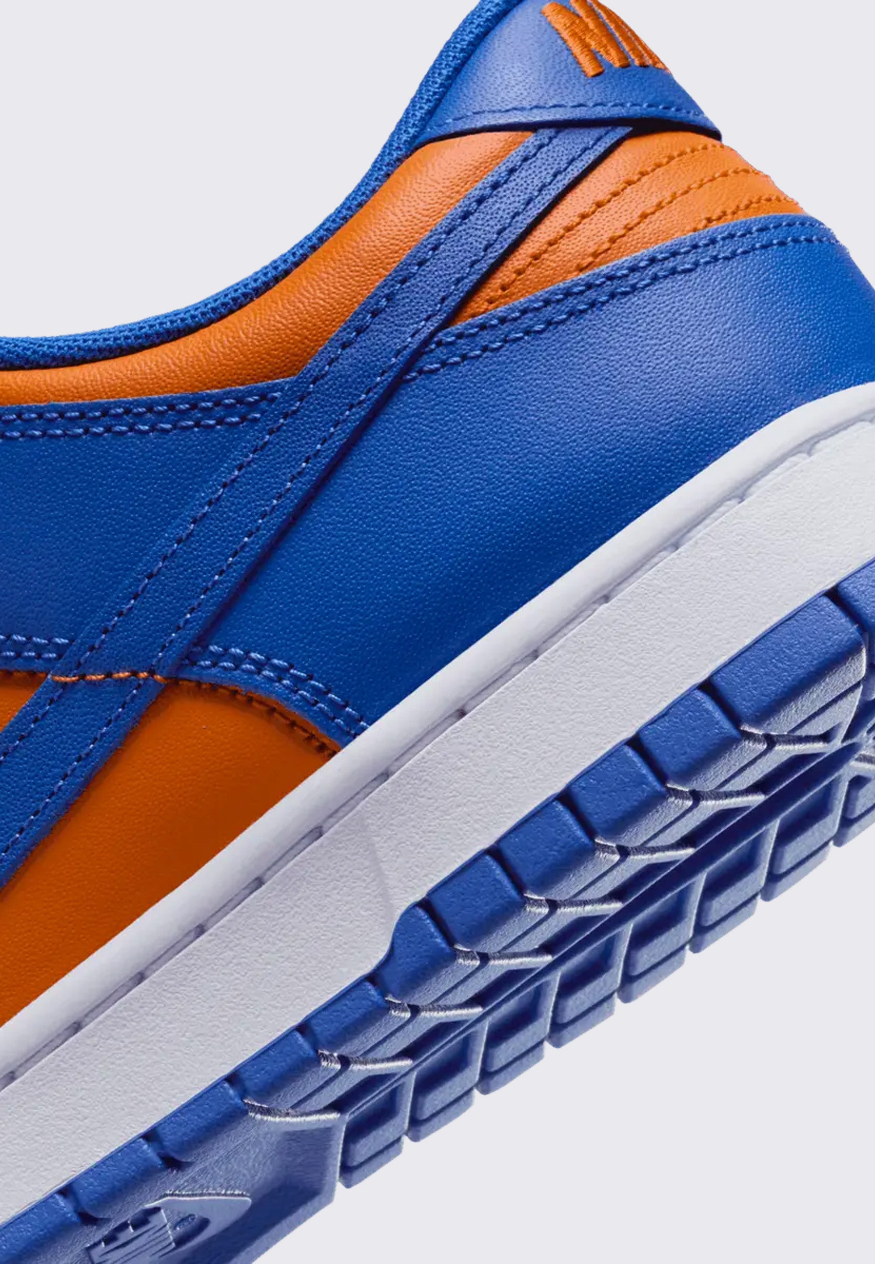 Dunk Low Retro "Knicks" - Bright Ceramic/TM Royal