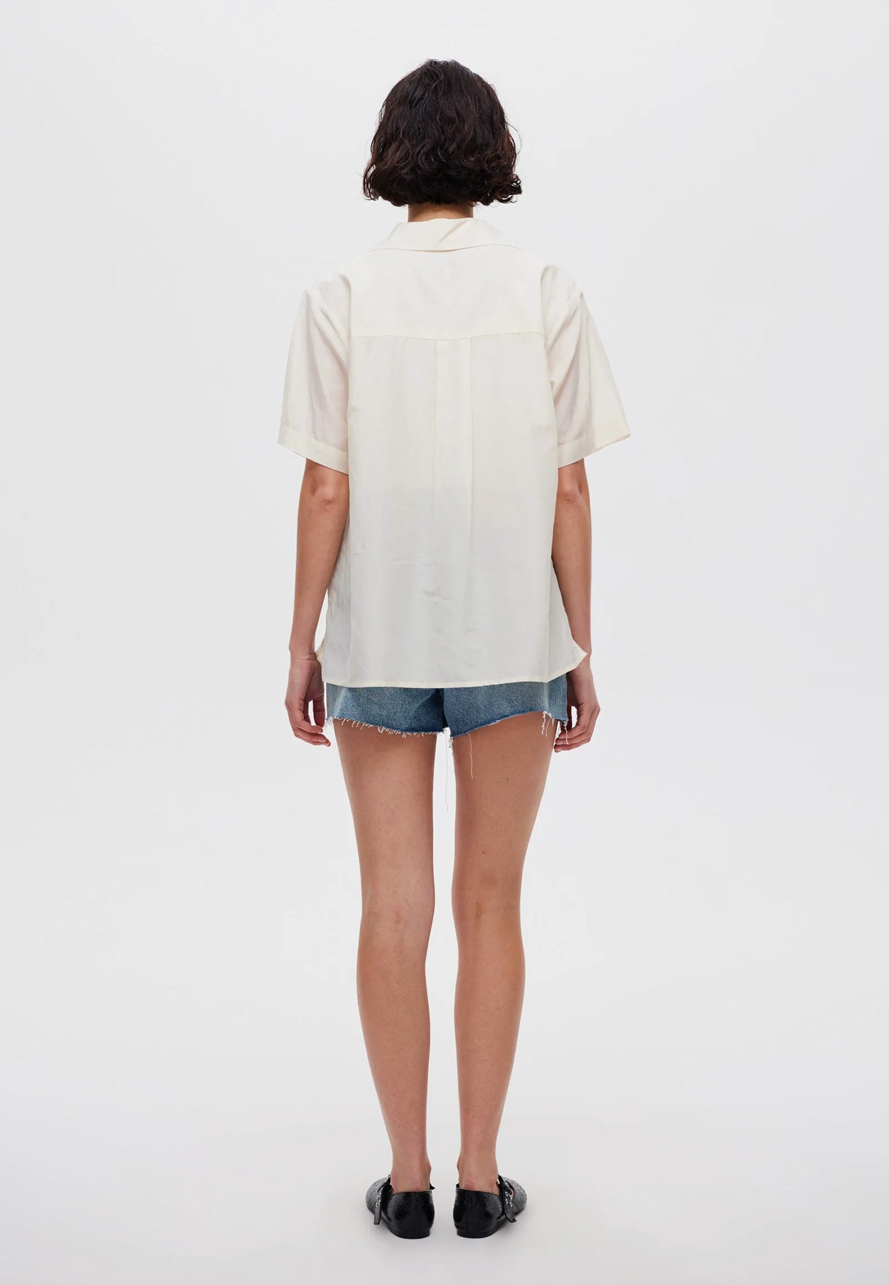 Sheer Resort S/S Shirt - Light Cream