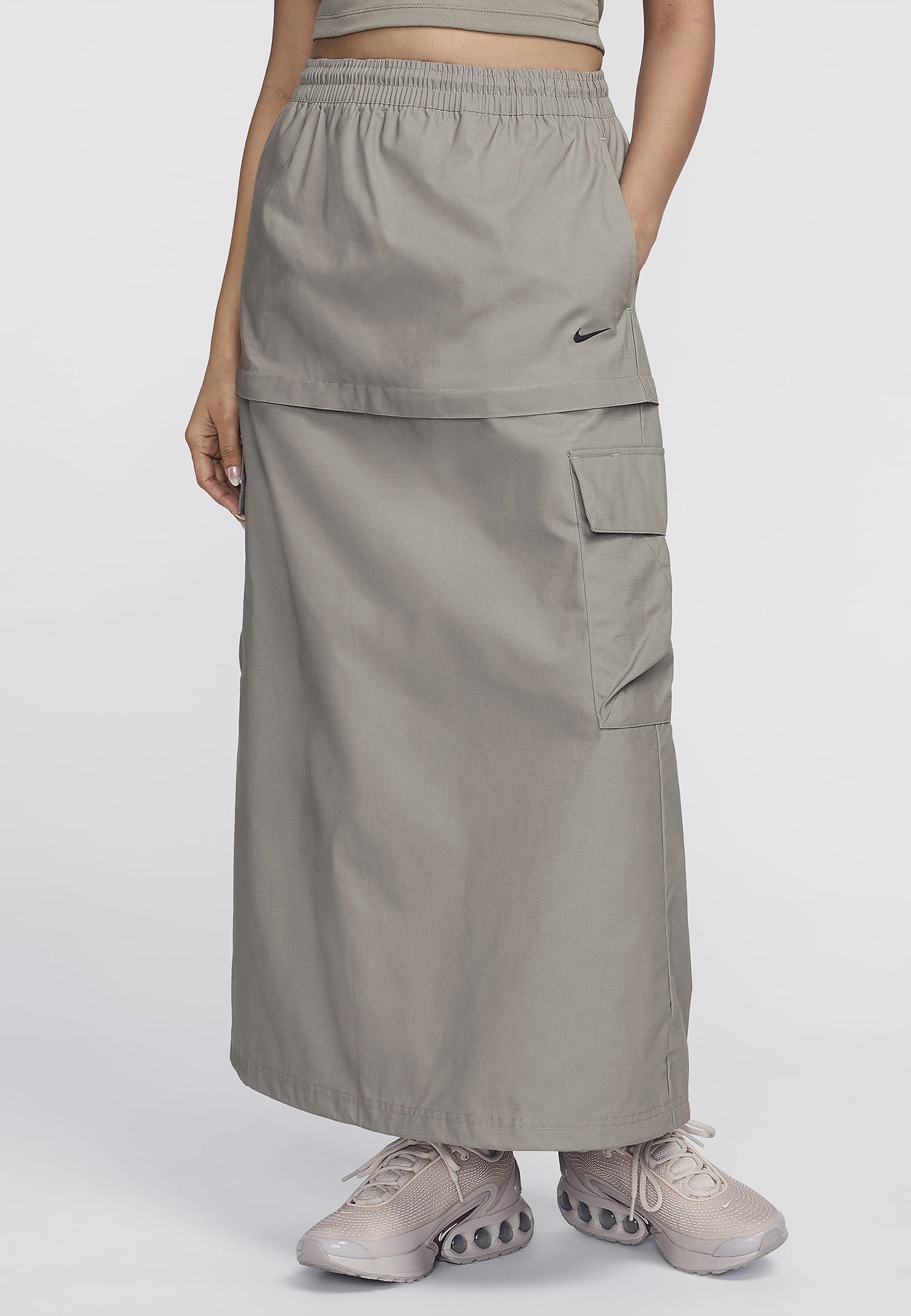 Mid-Rise Woven Cargo Midi Skirt - Beige