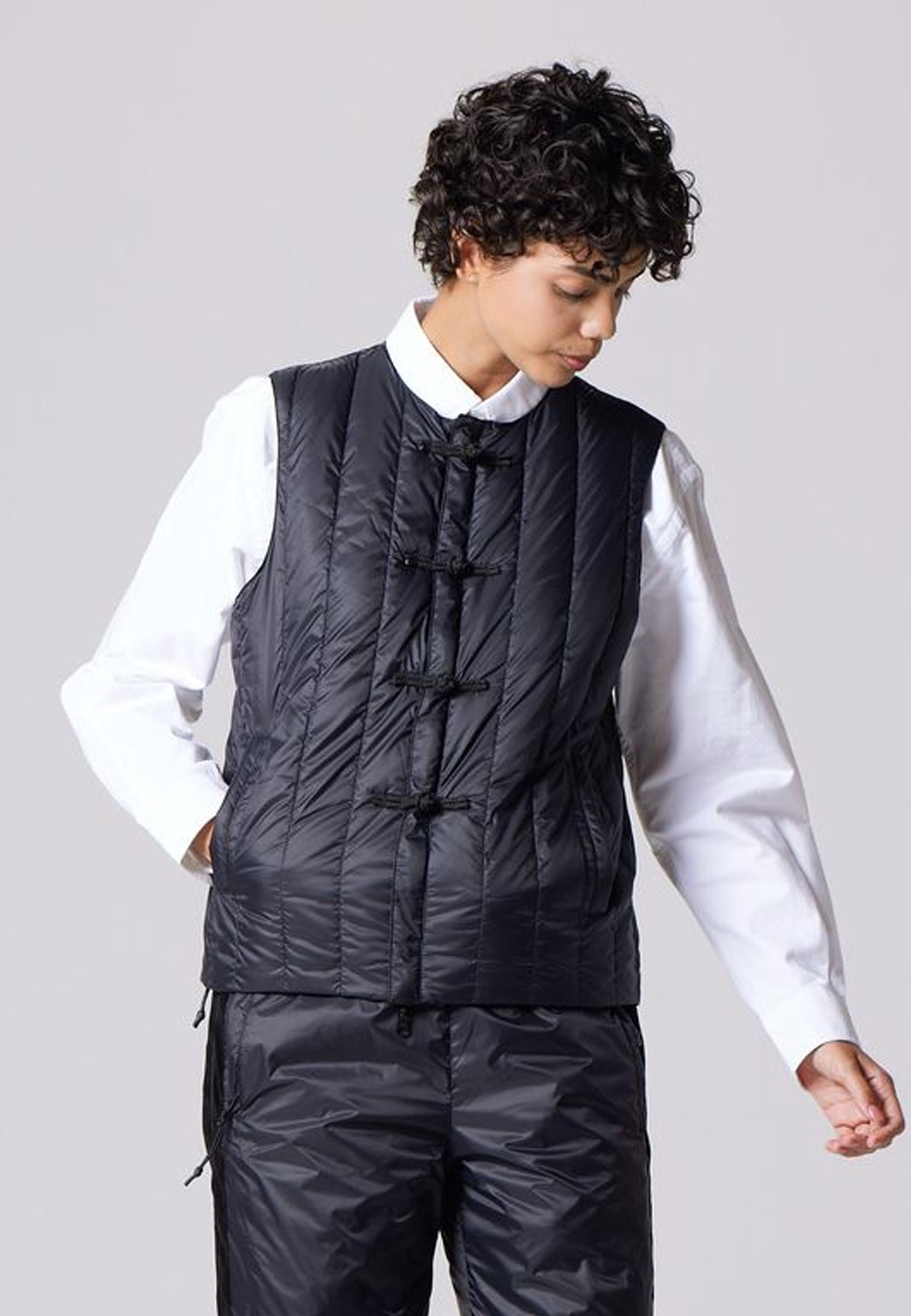 Reversible China Button Inner Down Vest - Black