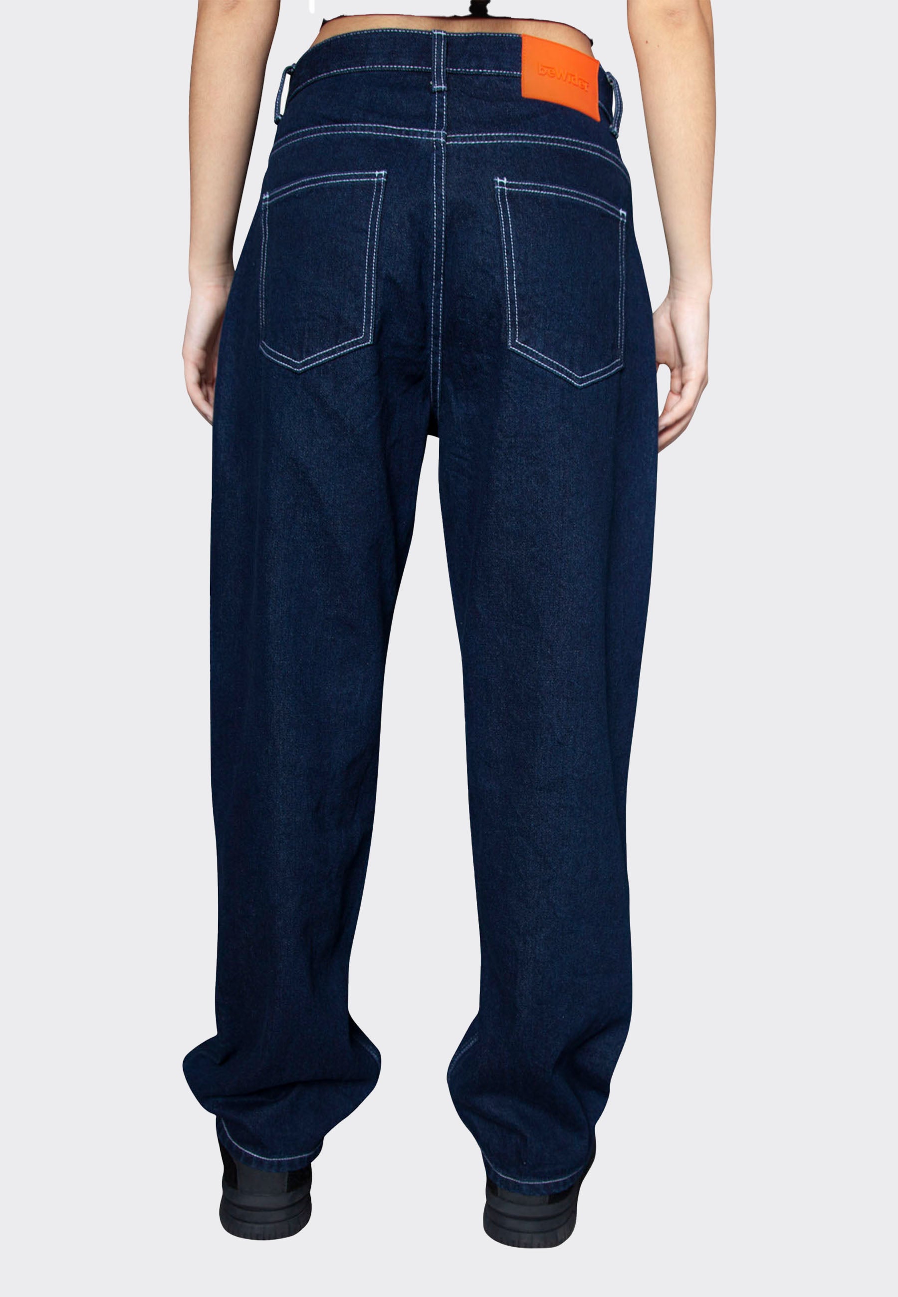 Super Loose - Dark Blue/White Stitching