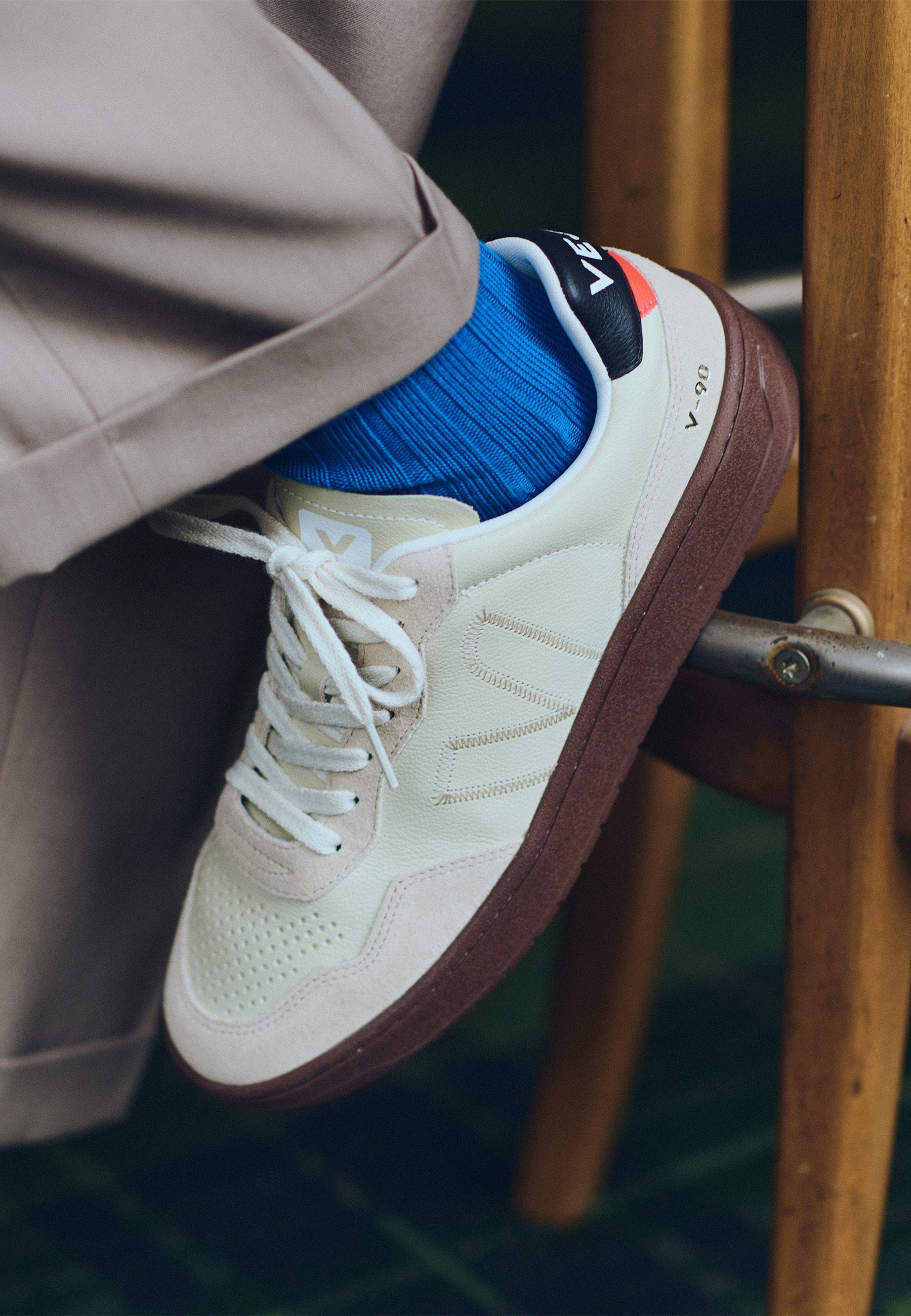 VEJA | Buy V-90 ZZ O.T Leather - Pierre/Almond/Black online | Good