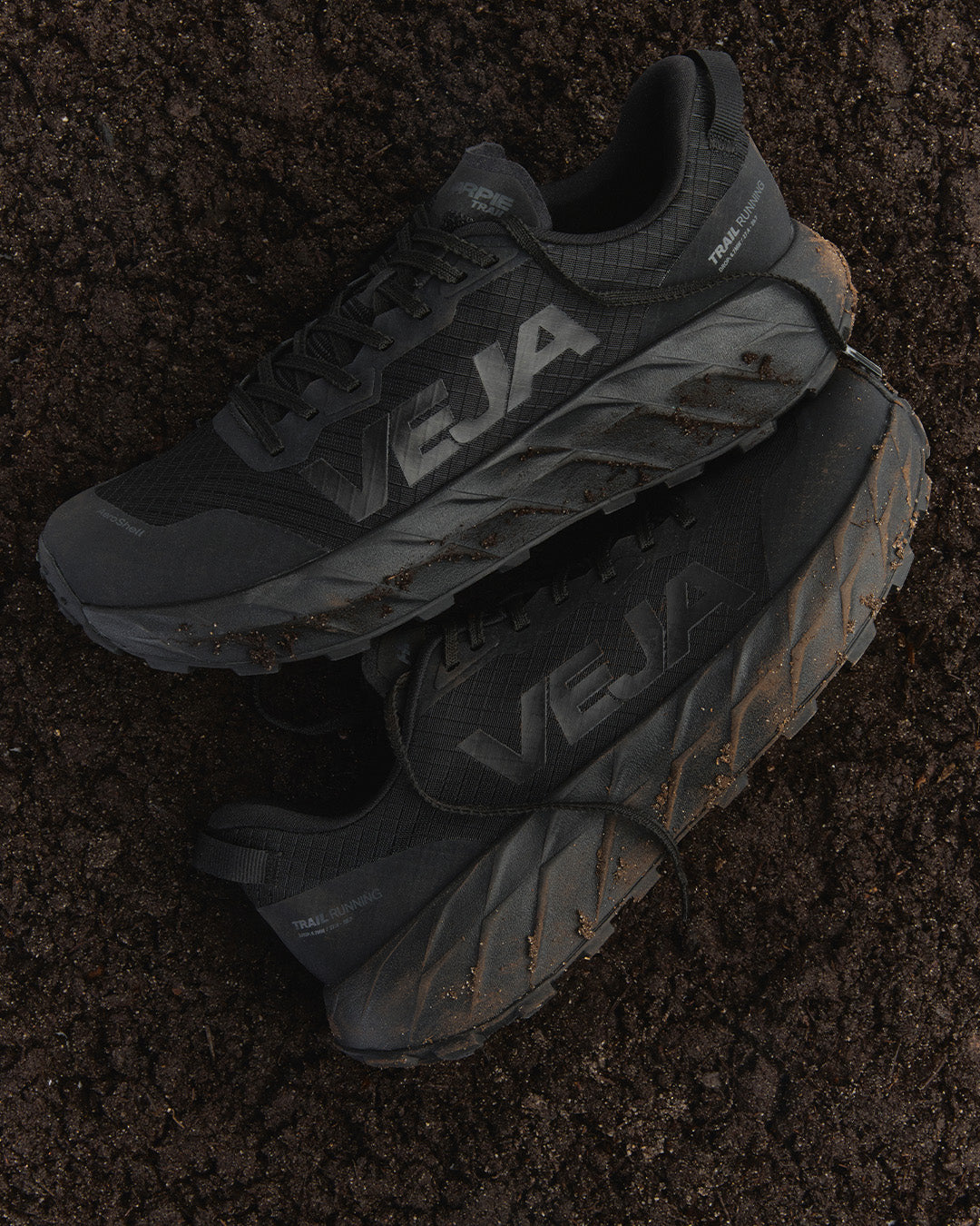 Harpie Trail Aeroshell - Eagle/Black