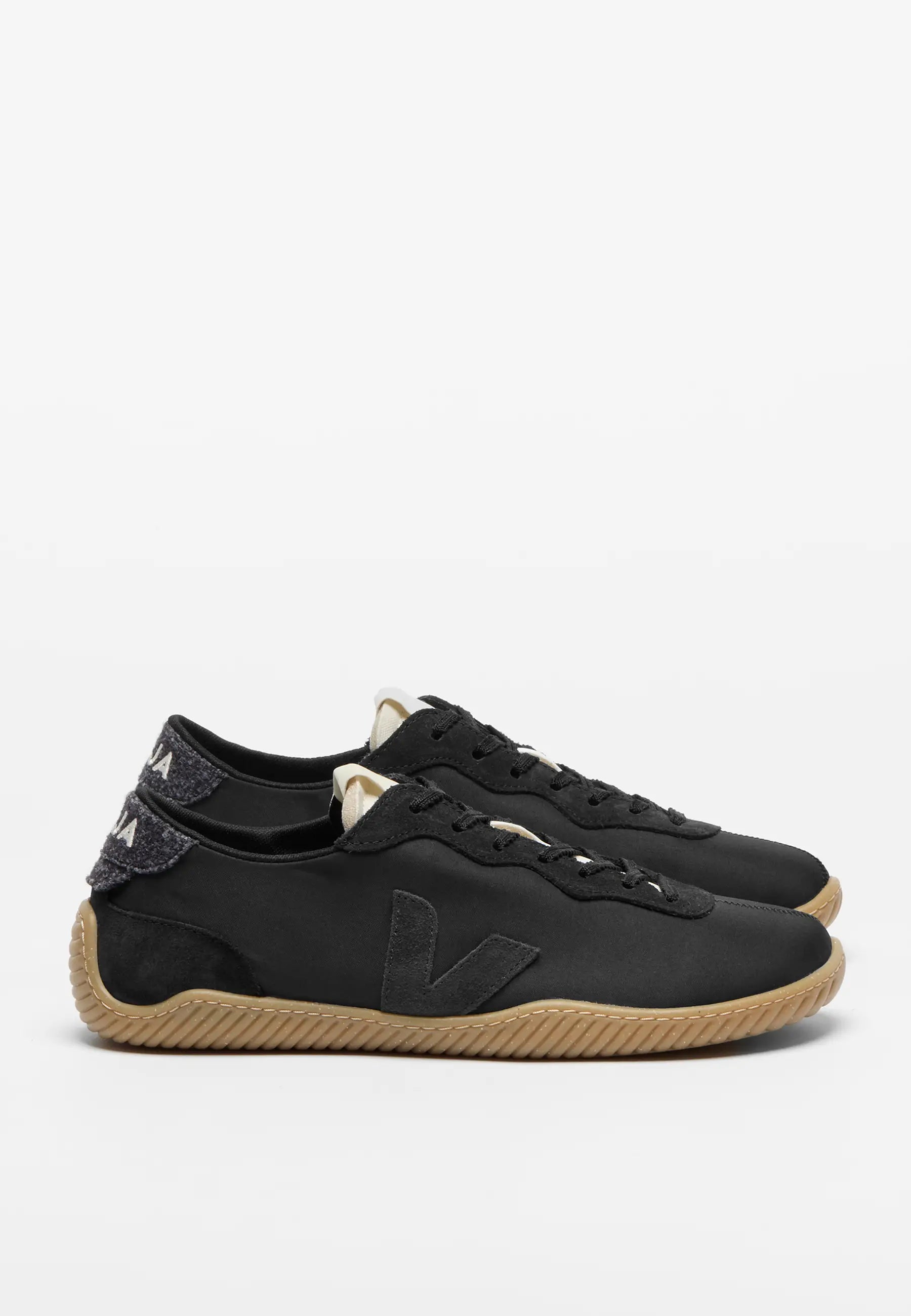 Veja x Baserange Jitsu Nolyn - Black