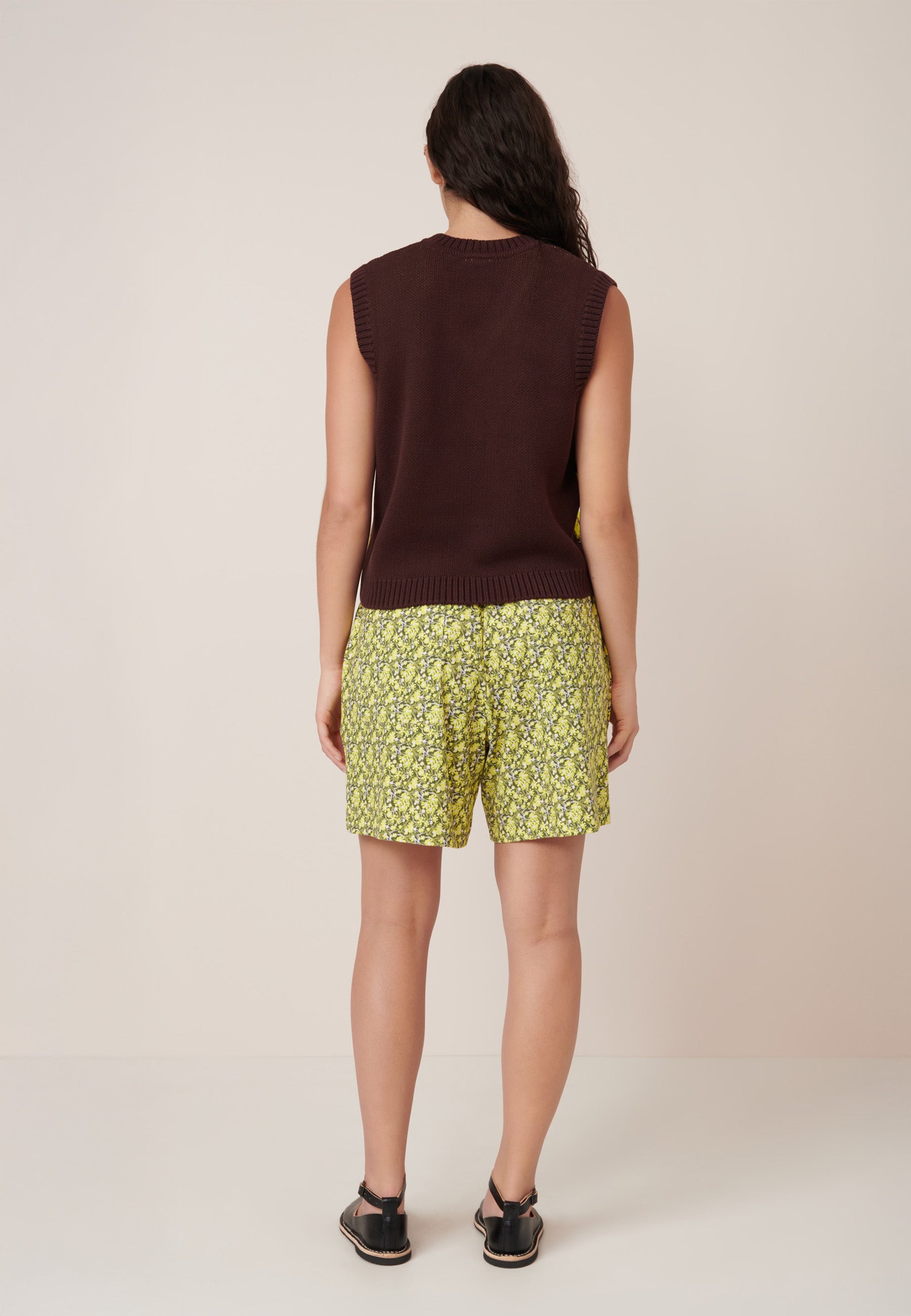 Wingspan Vest - Mahogany