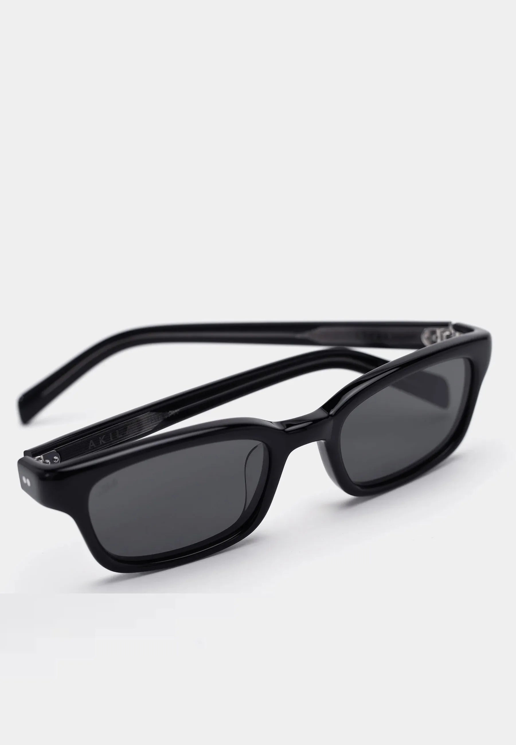 Trivia Sunglasses - Black