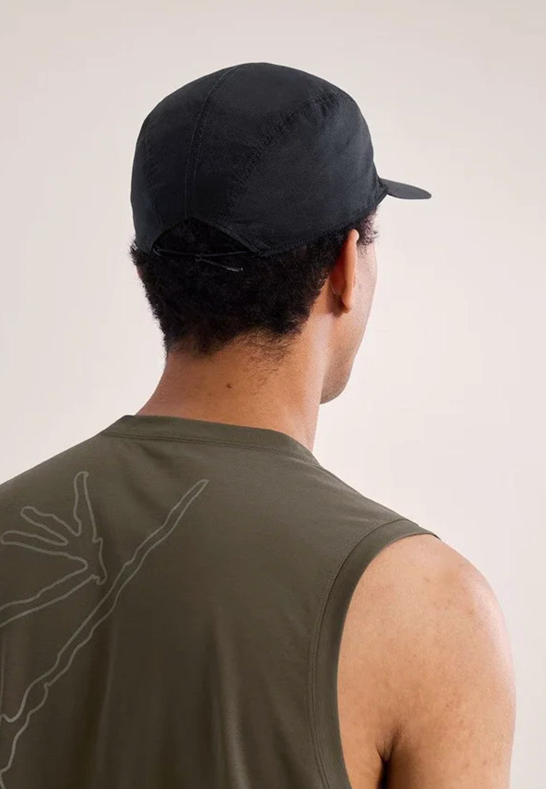 Aerios 5 Panel Cap - Black/Arctic Silk