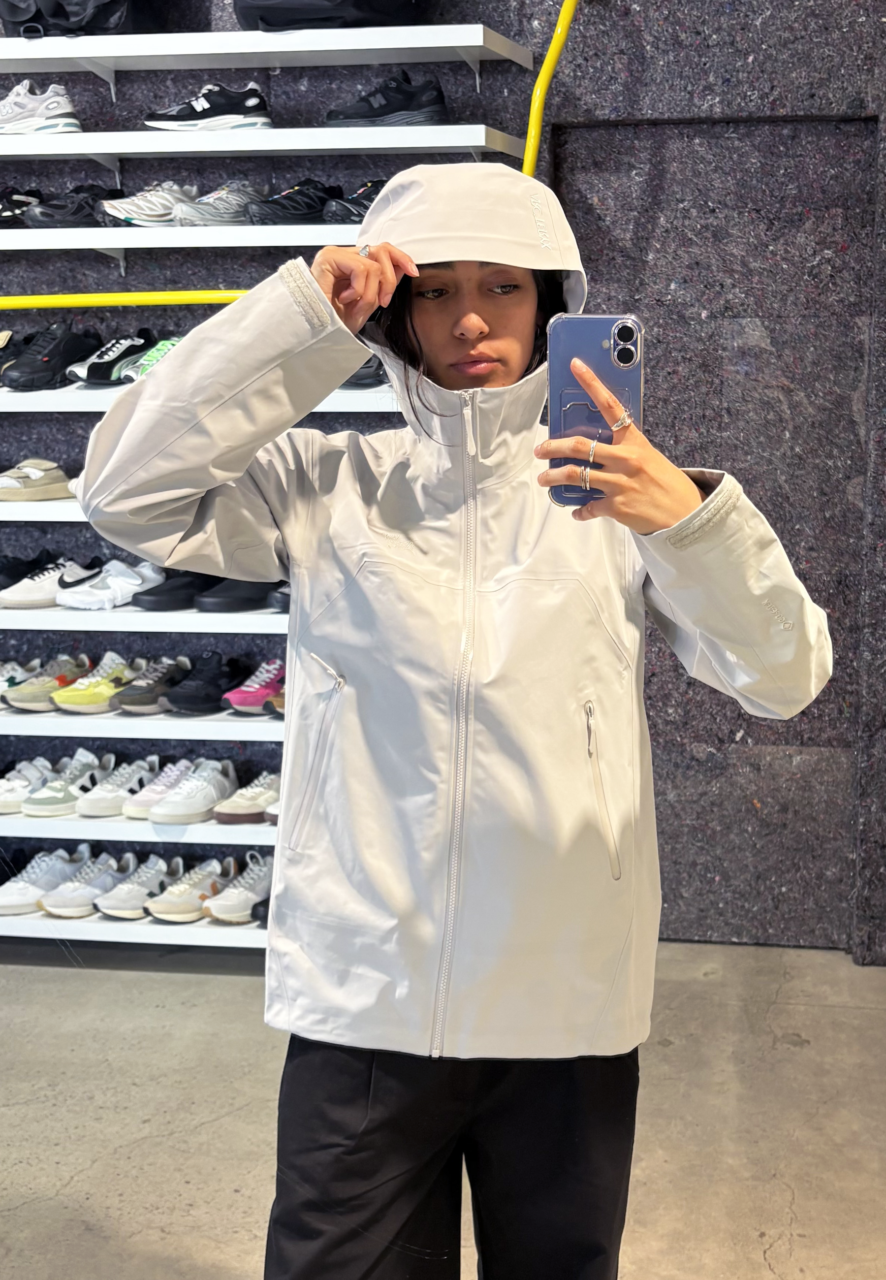 Beta Women's Jacket - Solitude