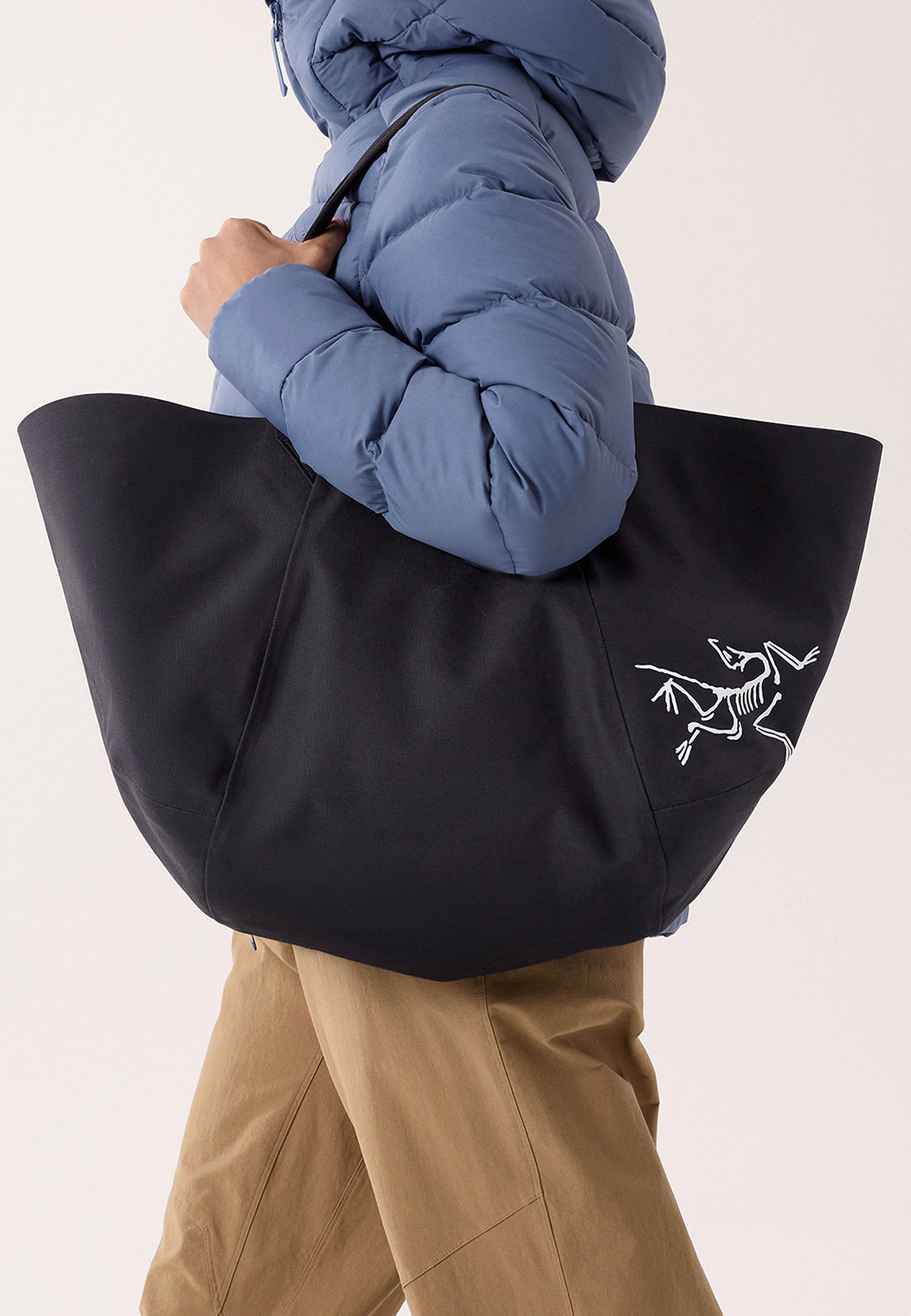 carrier 45 gear tote Arc'teryx | Buy Carrier 45 Gear Tote - Black online