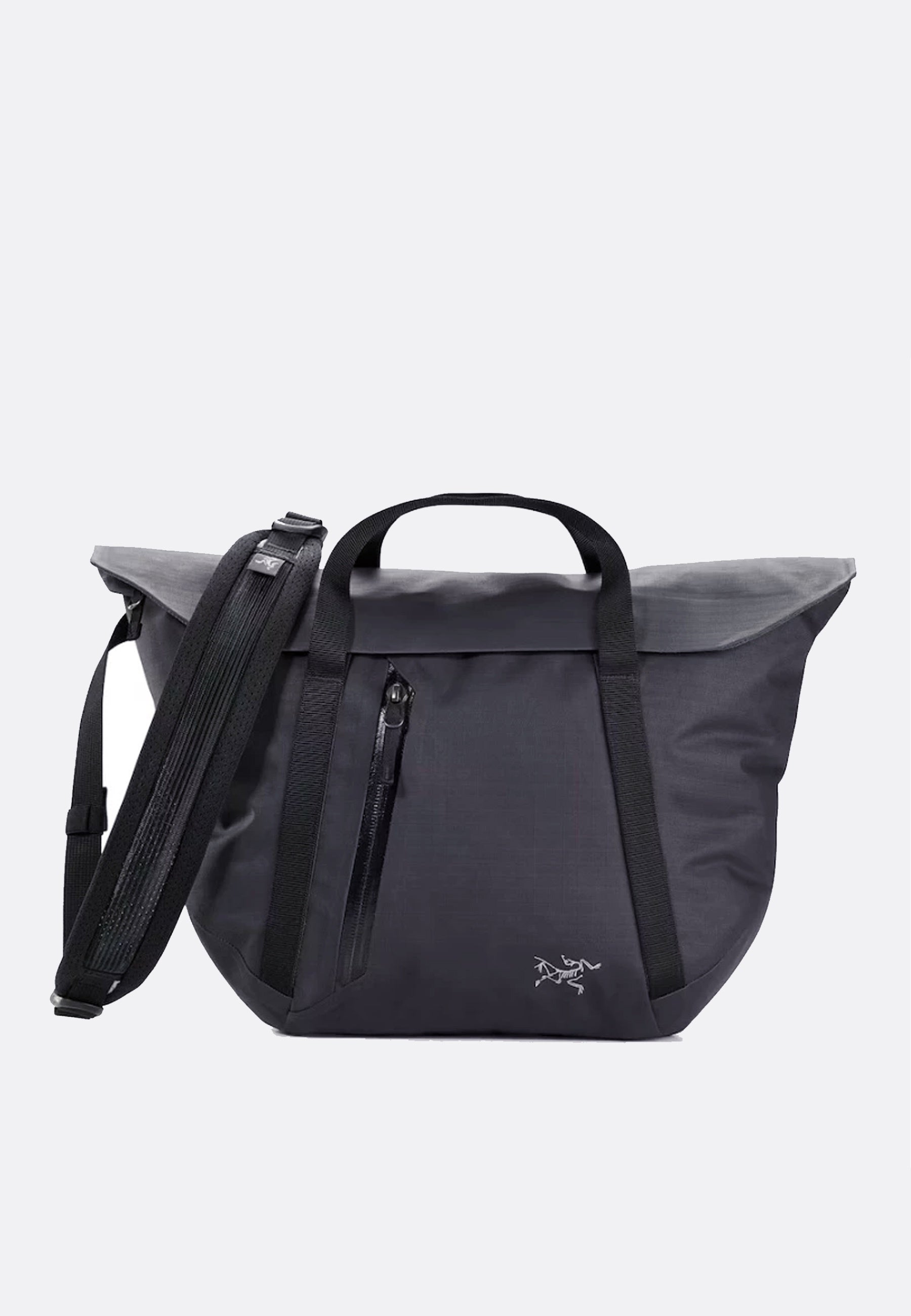 Granville 10 Courier Bag - Black