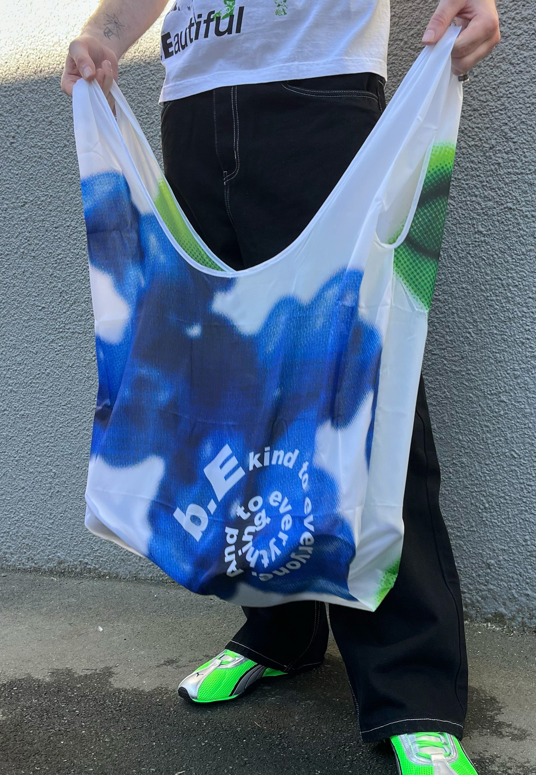 b.Eautiful x Kiiro Gummies XL Reusable Bag - White