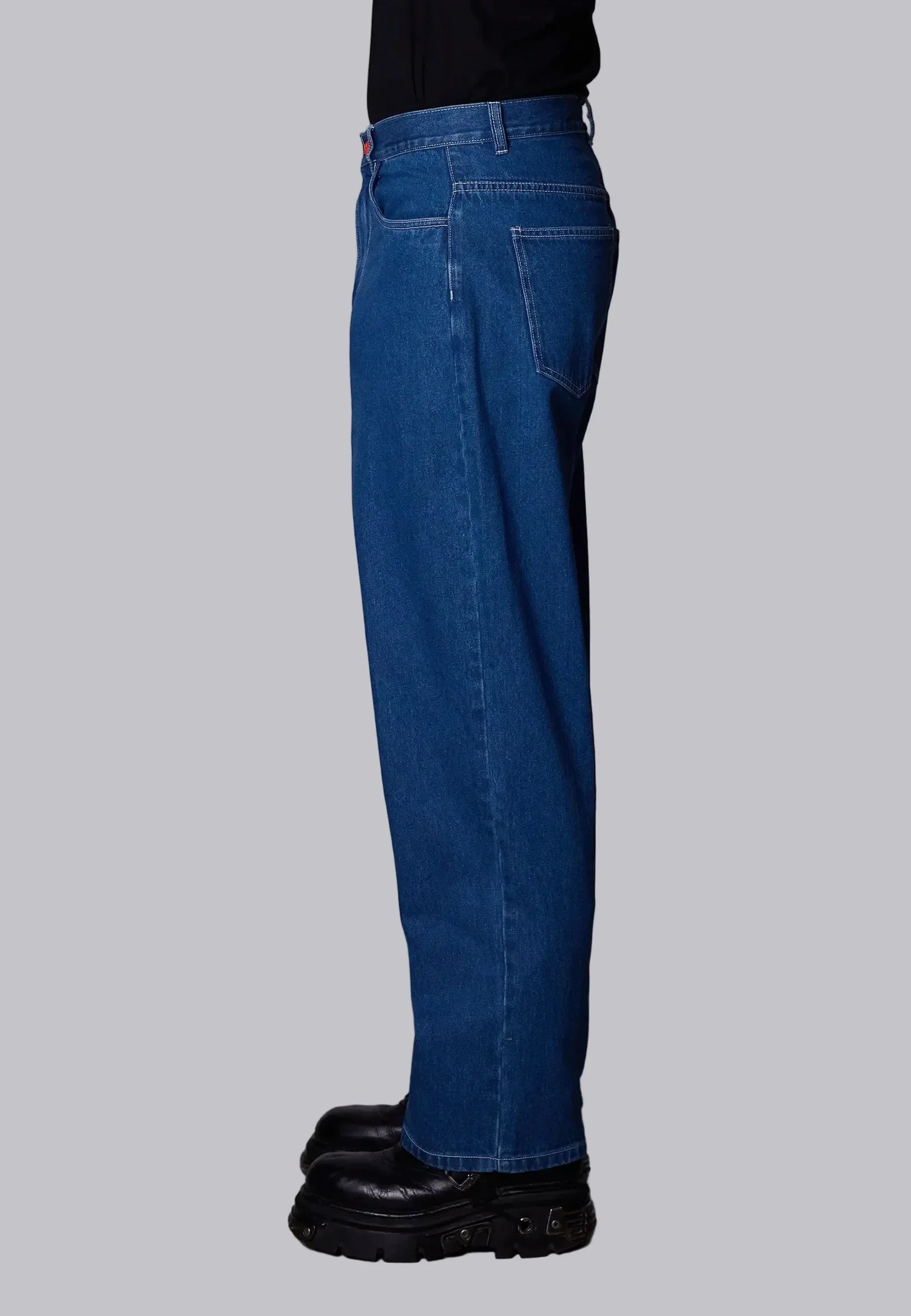 Super Loose - Blue/White Stitching