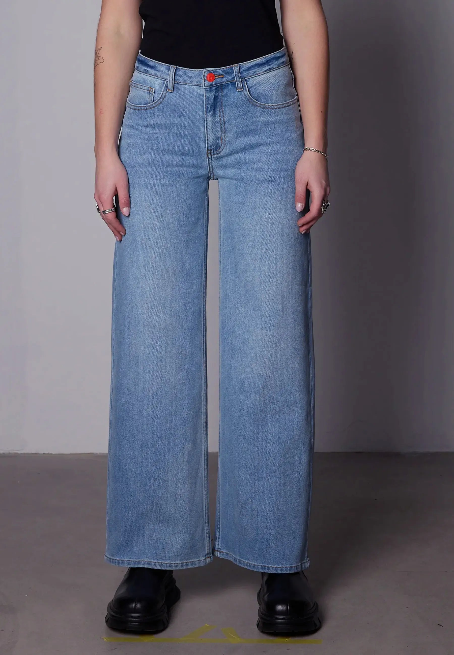 Wide Denim - Blue Lake