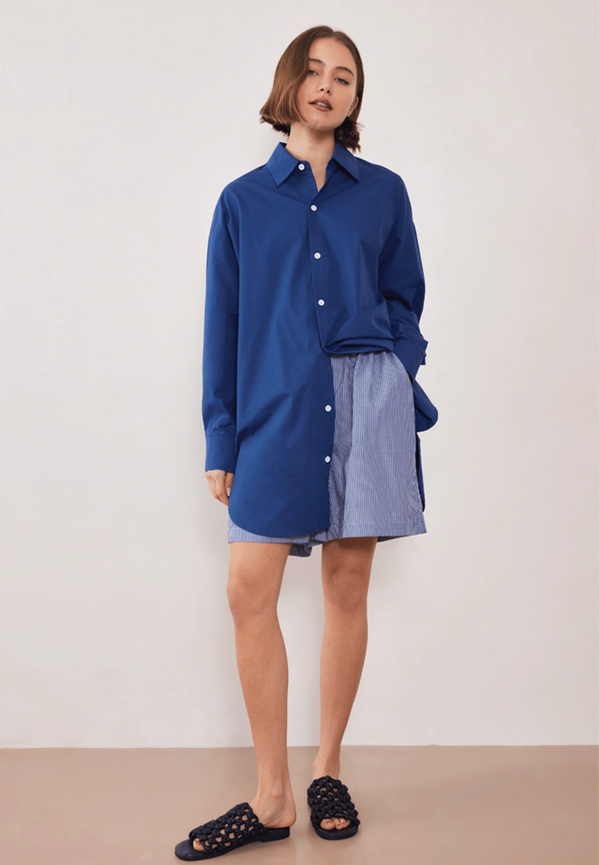 Static Striped Short - Navy/White