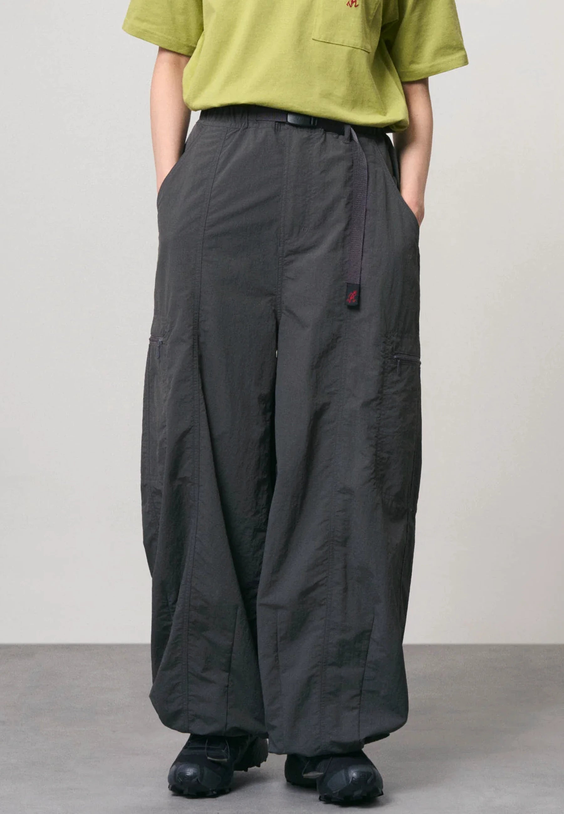 Women's Nylon Balloon Pant - Carbon