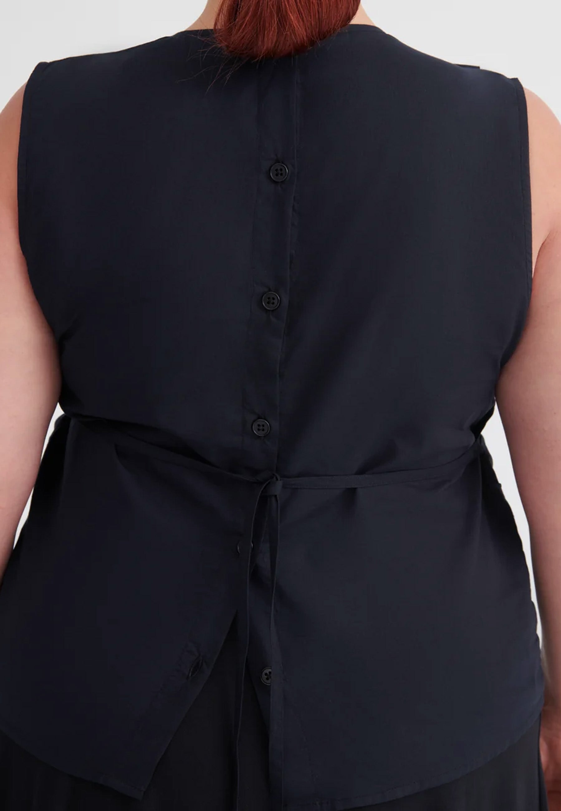 Genre Top - Black