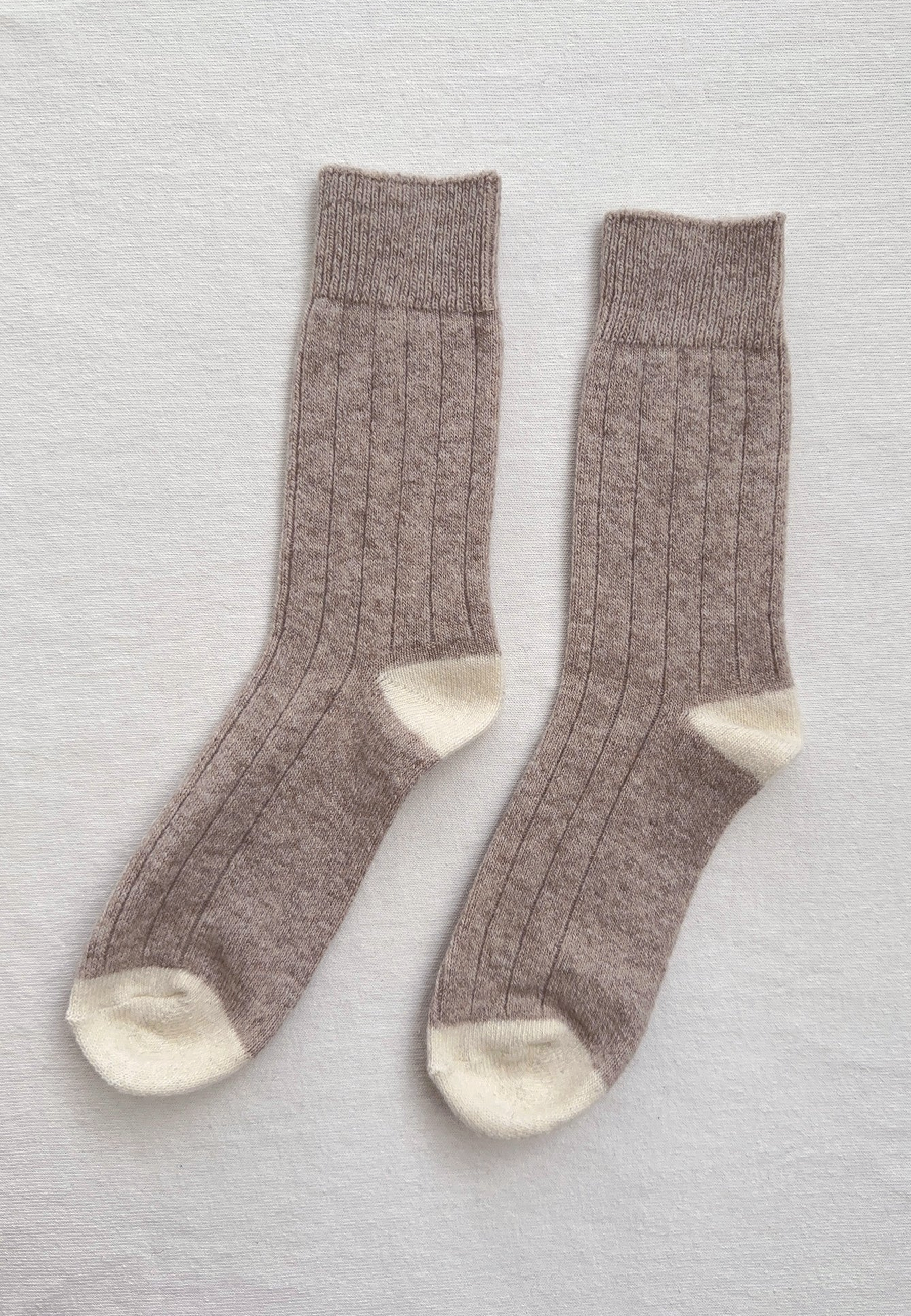 Classic Cashmere Socks - Fawn