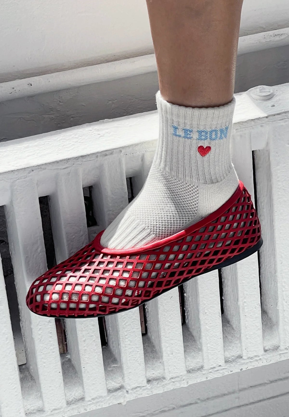 Embroidered Crew Socks - Vanilla