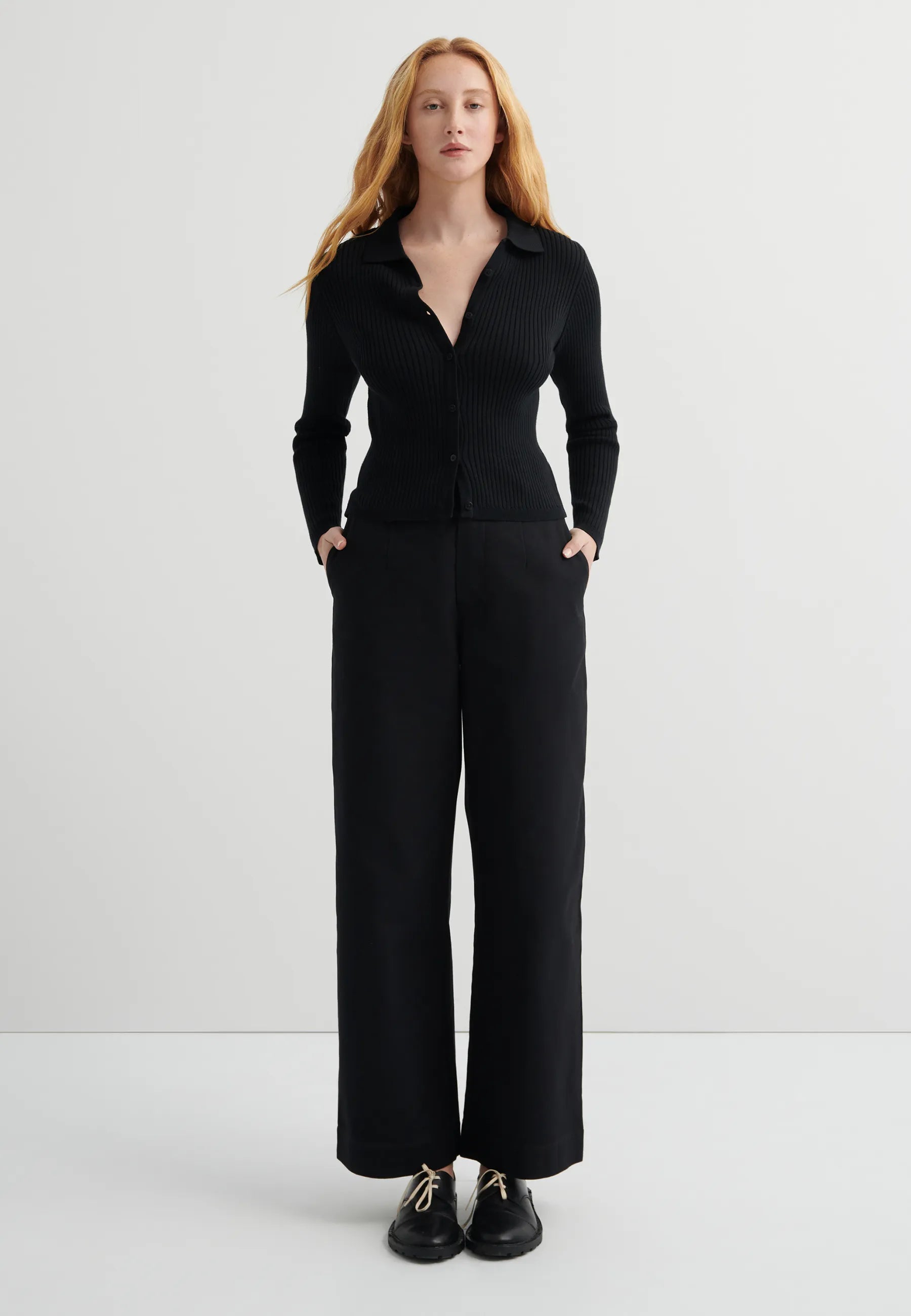 Manuscript Top - Black