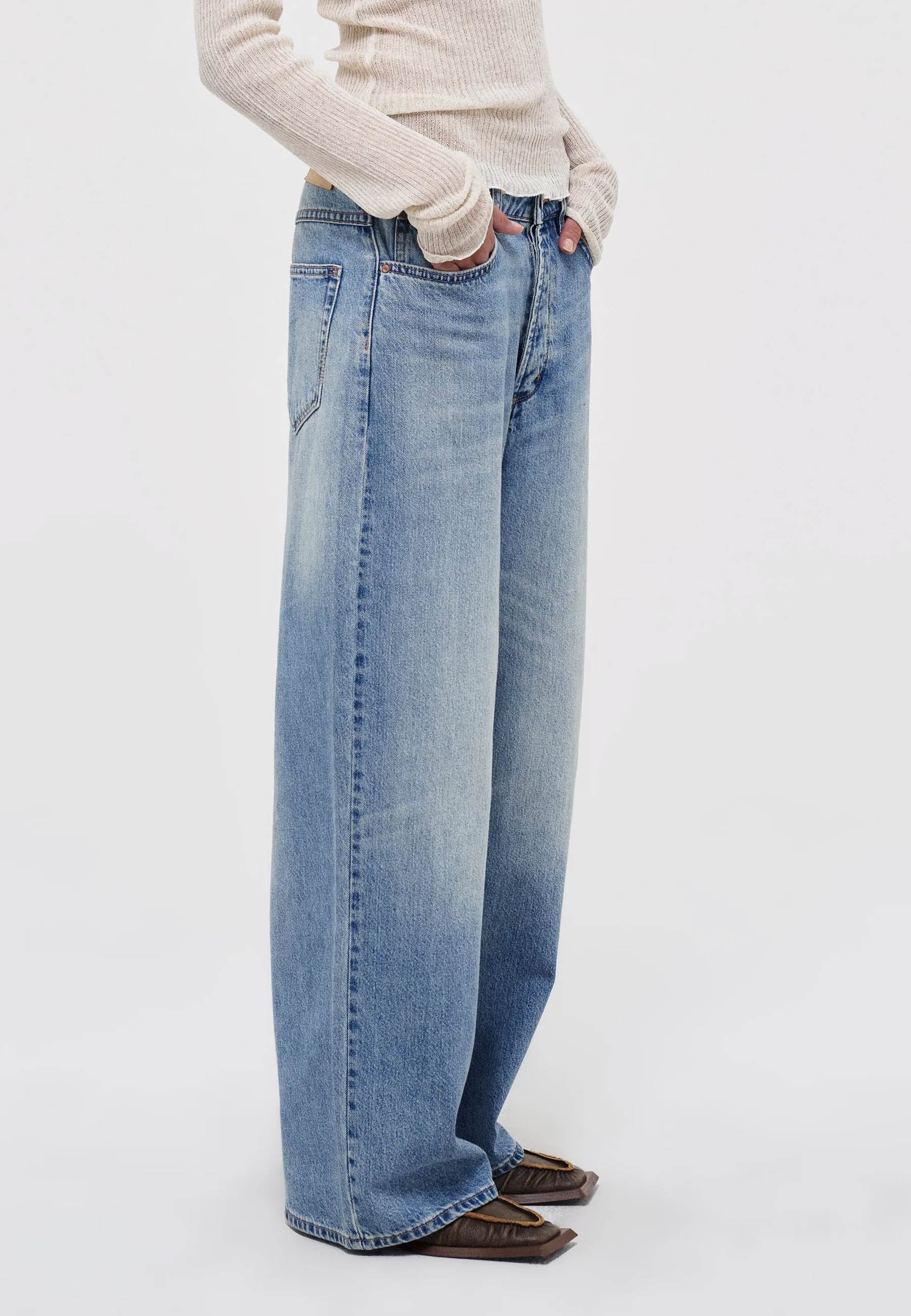 Yoko Relaxed Vision Jeans - Light Vintage Indigo