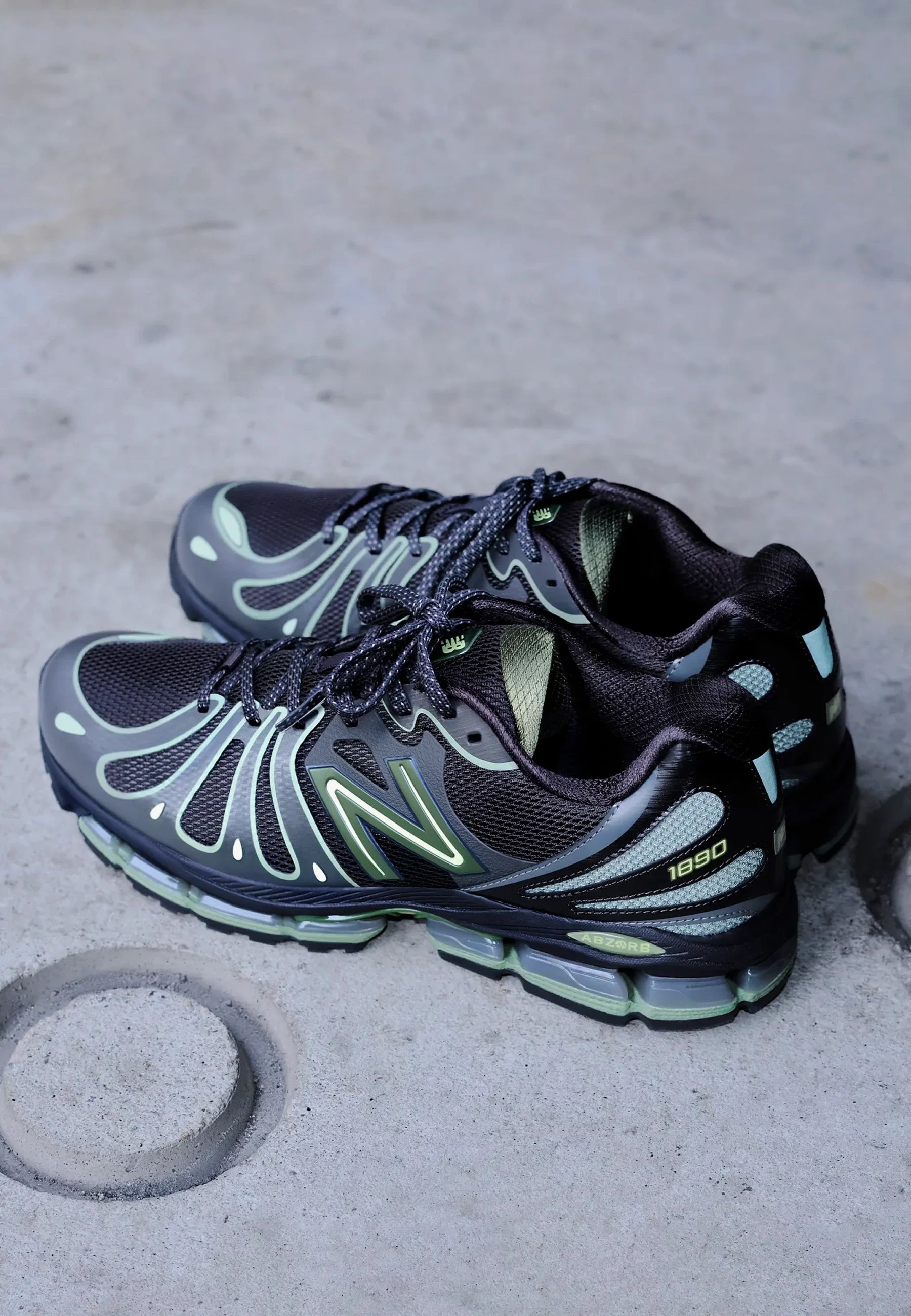 1890 - Faded Black/Utility Green - U189071H