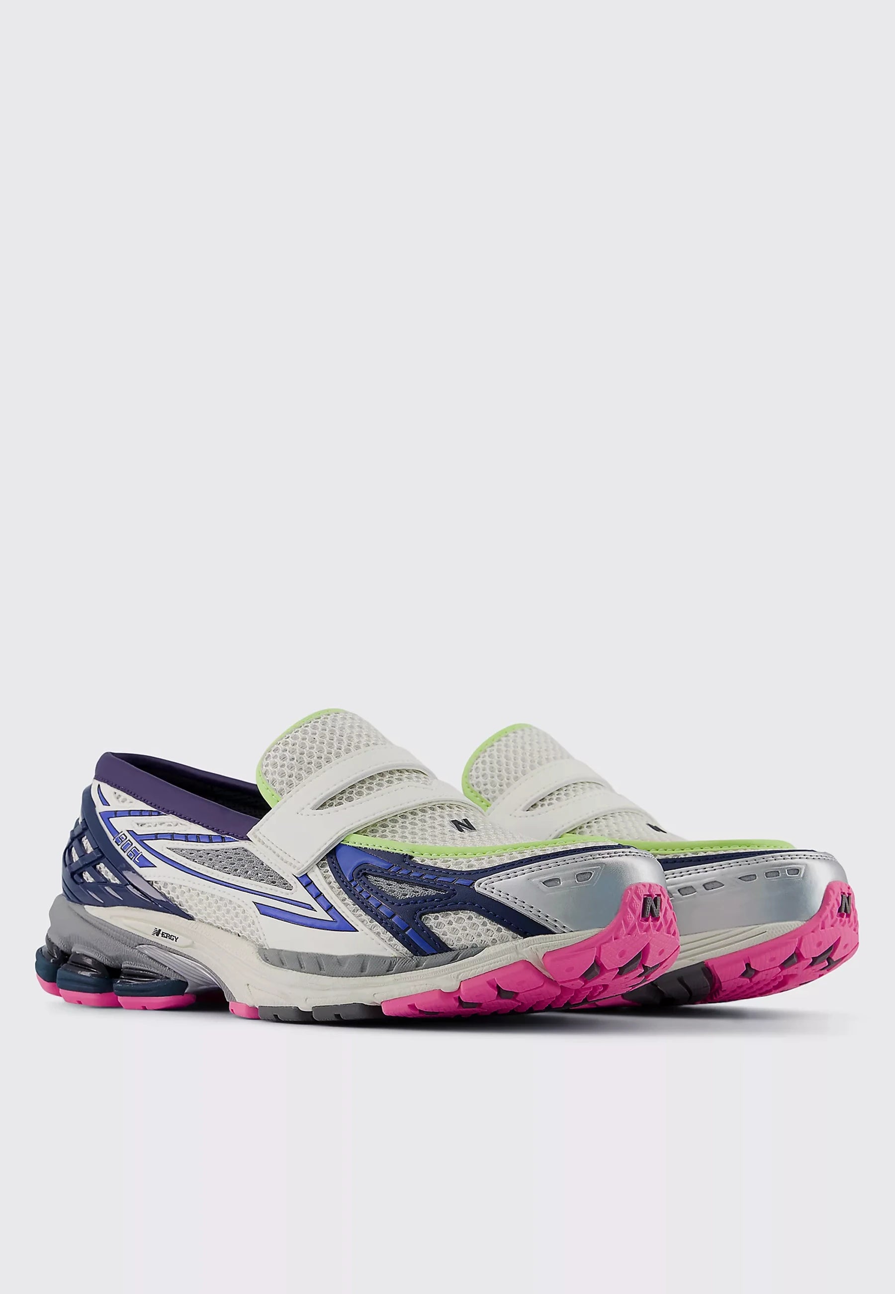 1906L - Silver Metallic/Navy/Pink Heat - U190667K