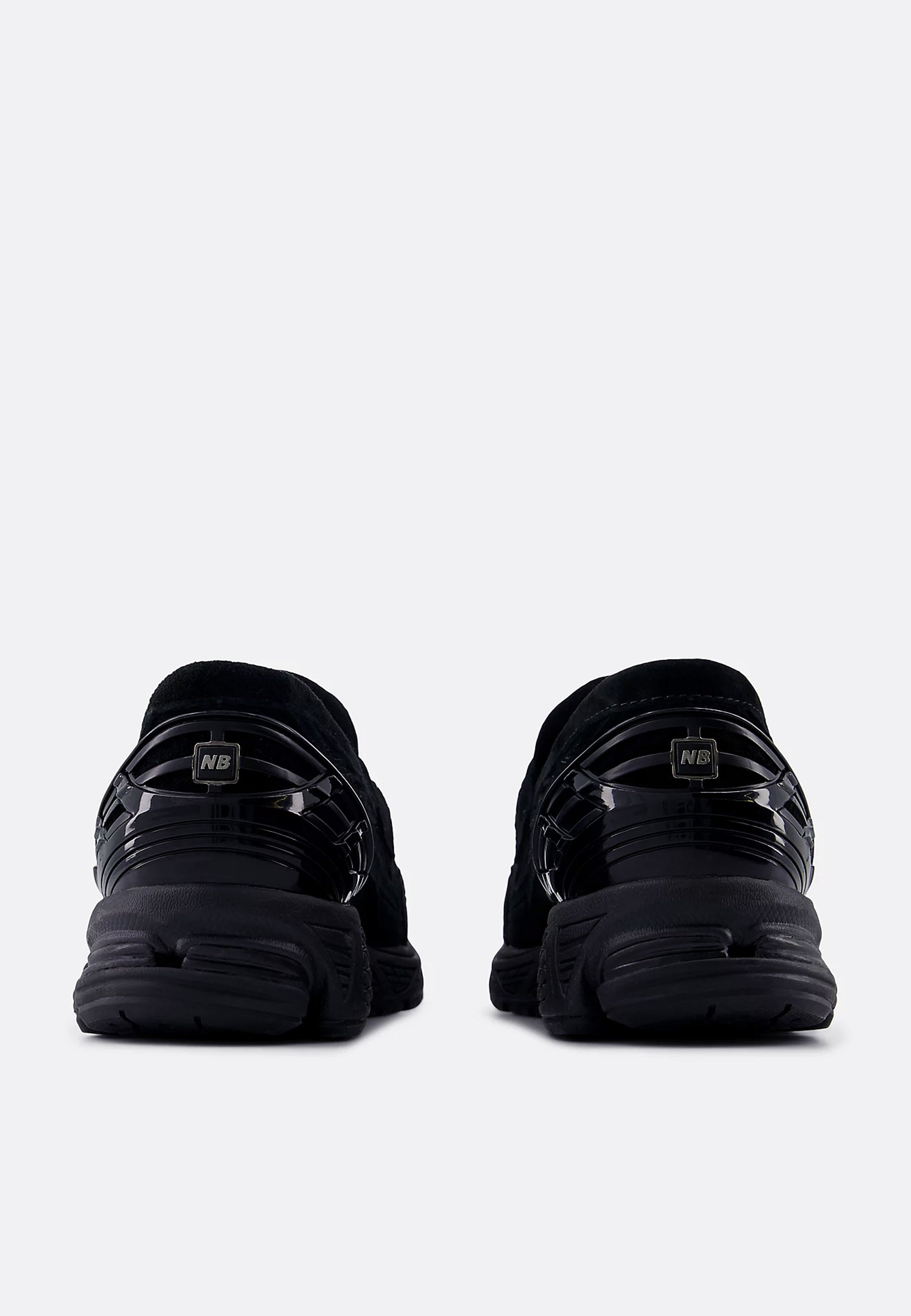 1906L - Black Suede - U1906LNT