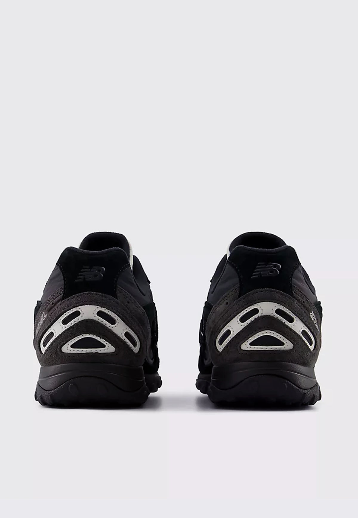 204L - Black/Reflection - U204L7WM