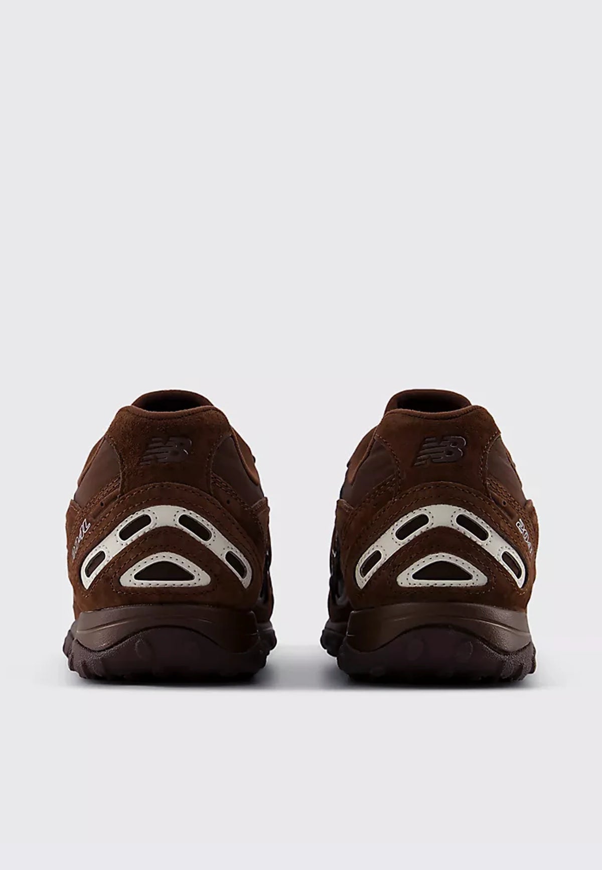 204L - Pumpernickel/Angora - U204L3W2