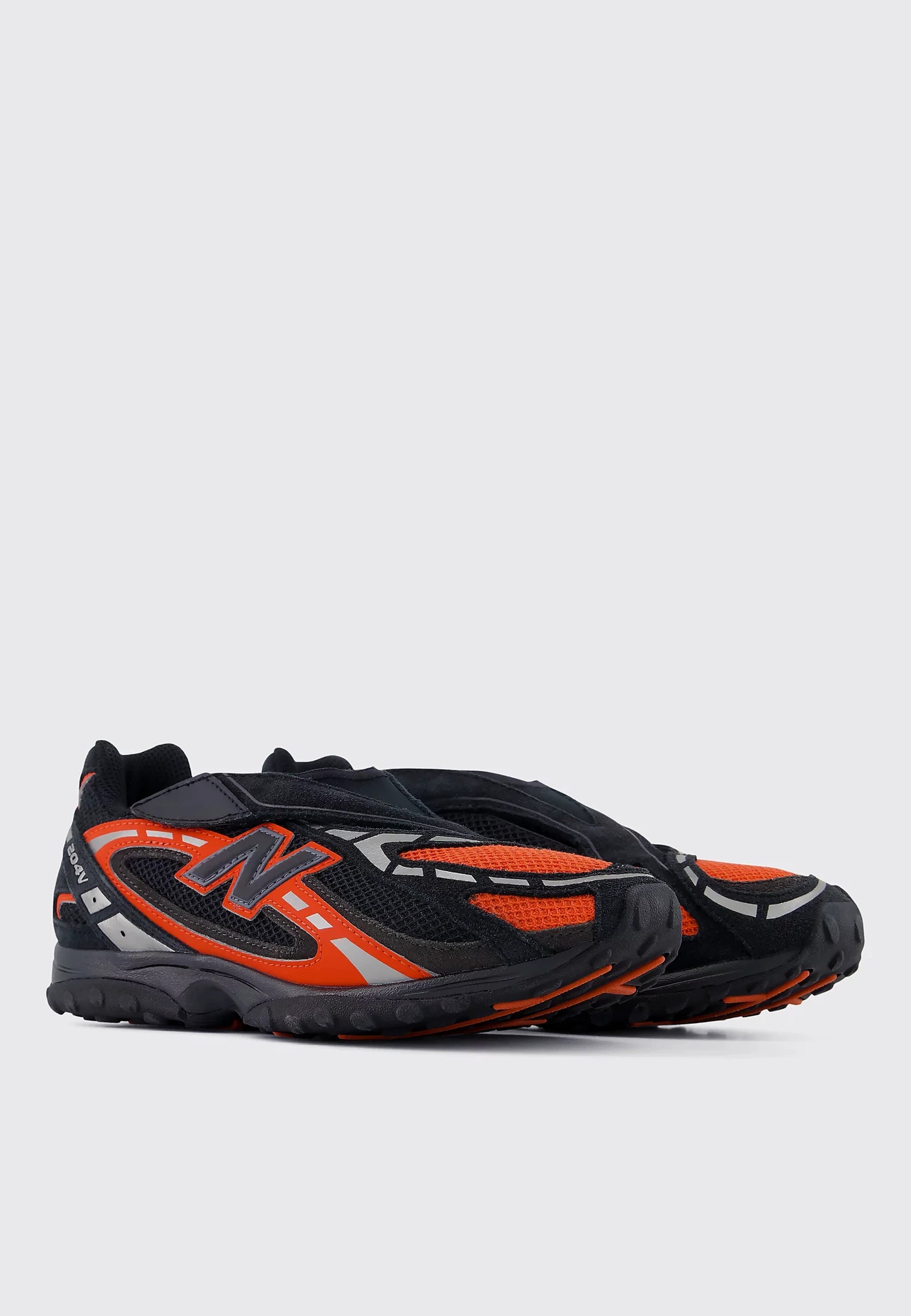 204V - Neo Flame/Black/Black Cement - U204VMCV