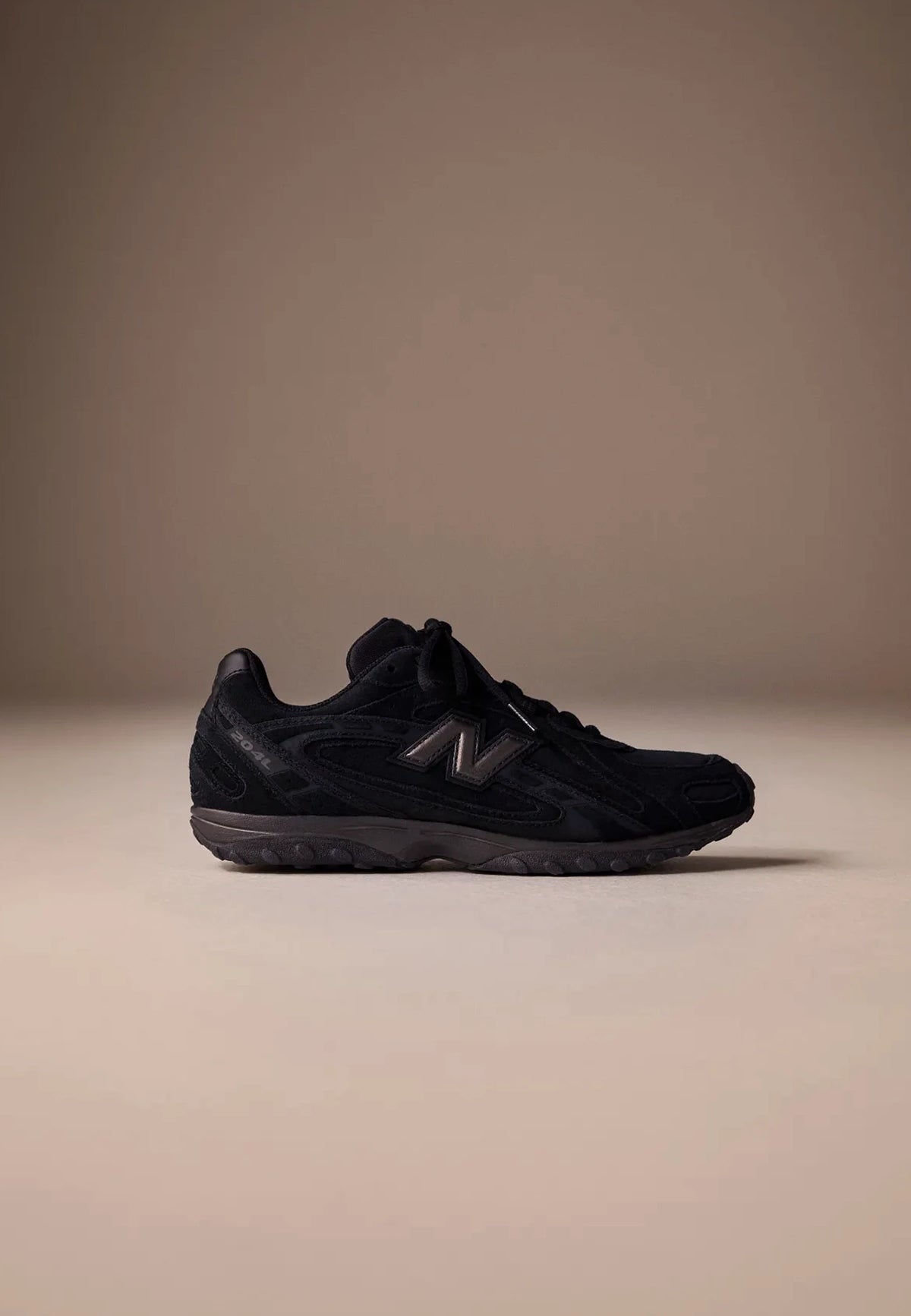 204 - Black/Black Cement - U204L5YB
