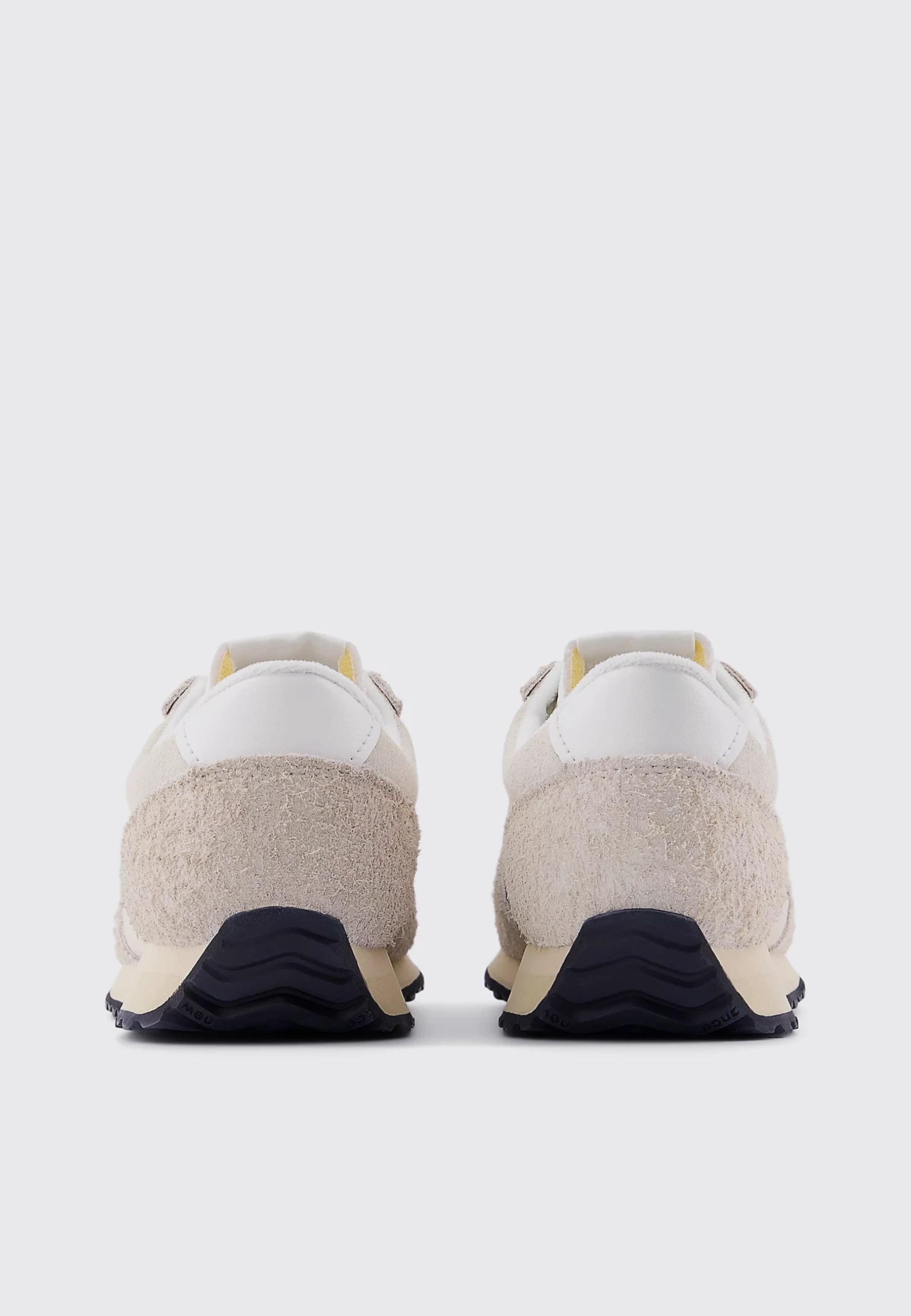 471 - Timberwolf/Angora/Vintage Indigo - U4711H9