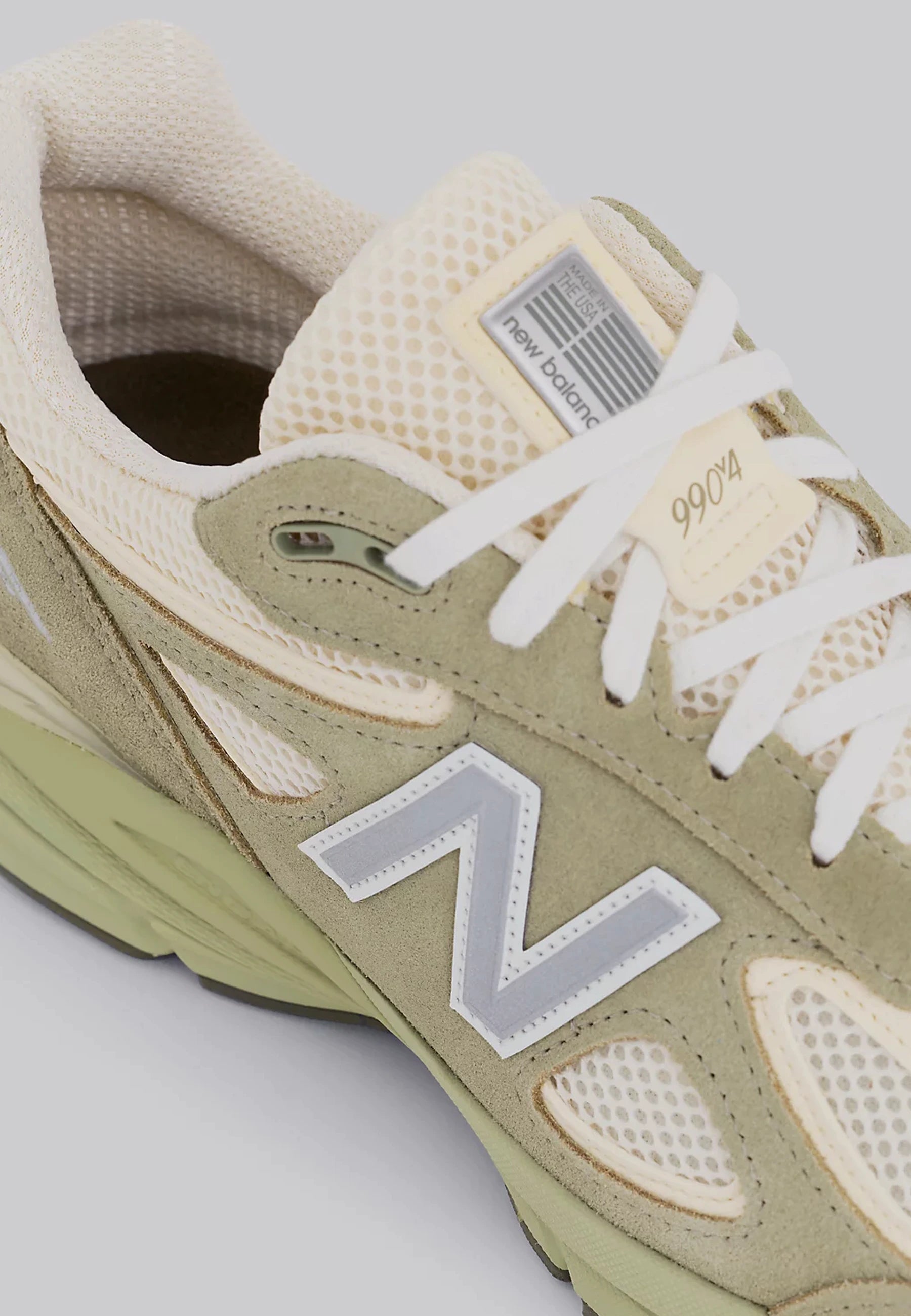 Made in USA 990v4 - Olive Leaf/Light Olive/Permafrost - U9901MX