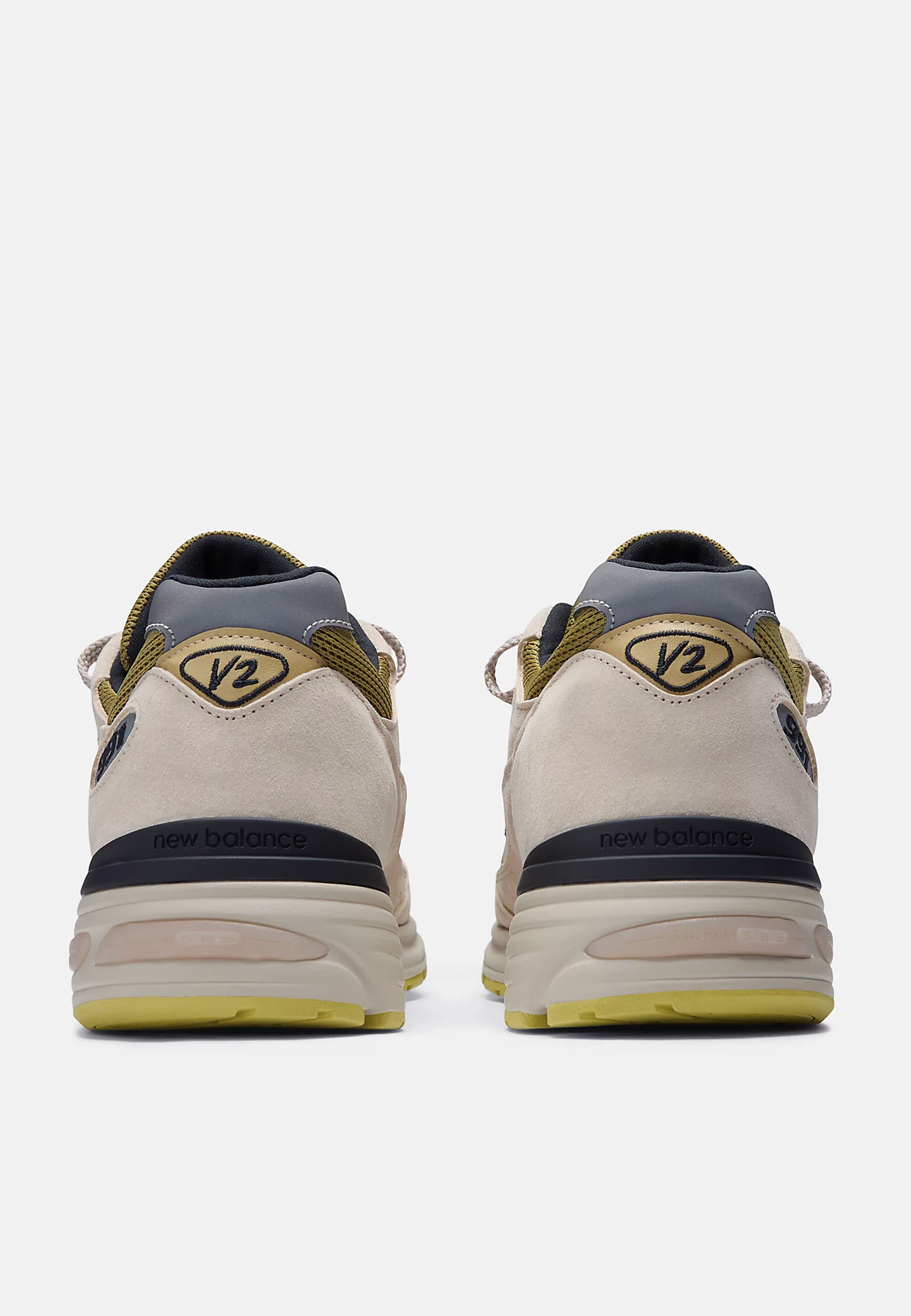 Made in UK 991v2 - Silver/Birch - U991PW2