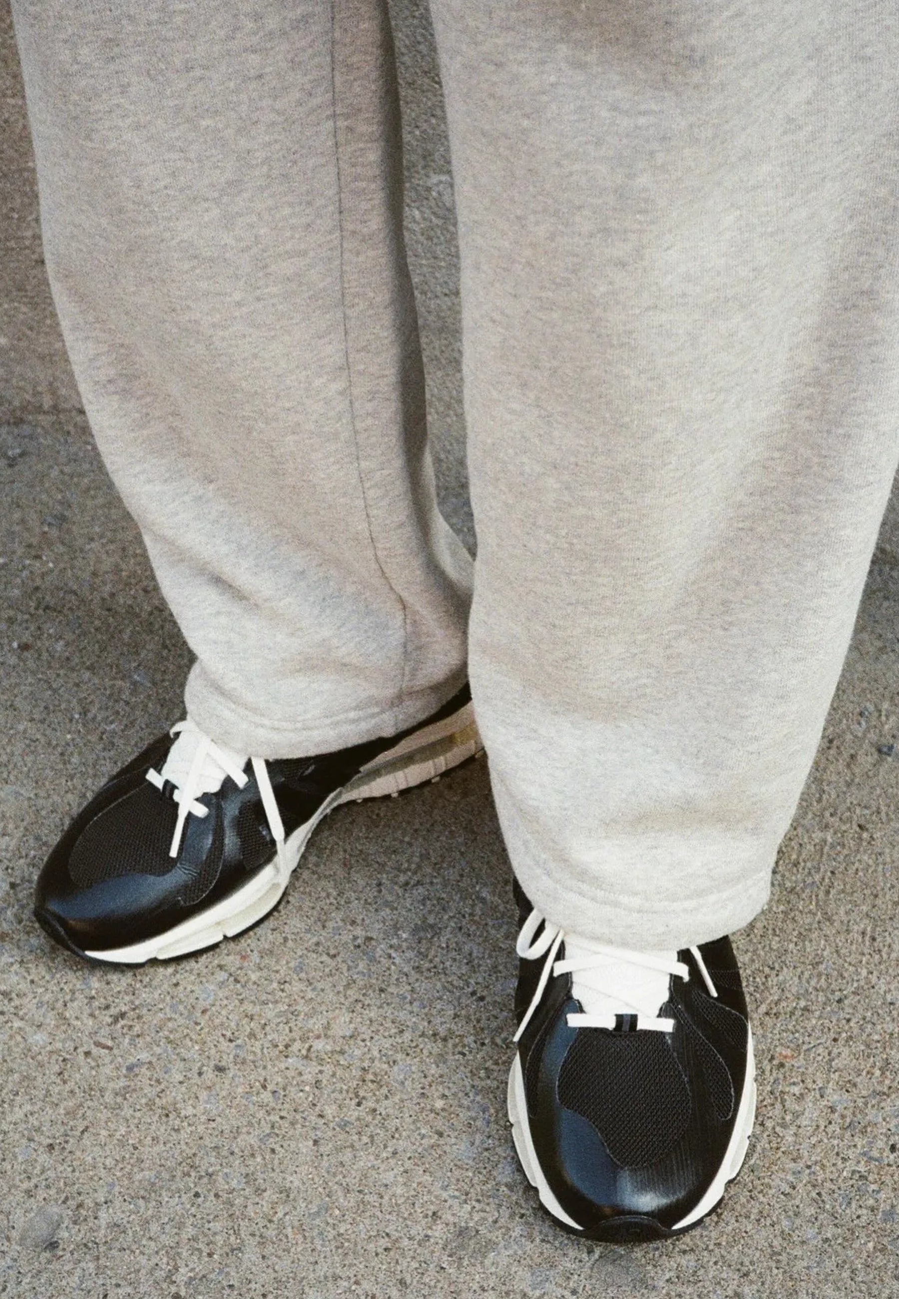 JJJJound x 1890 - Black/White - U18907DN