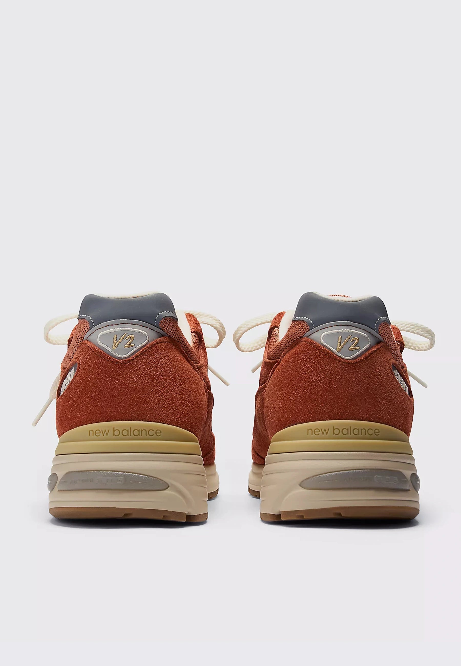 Made in UK 991v2 - Potters Clay/Raw Sienna - U991SS2