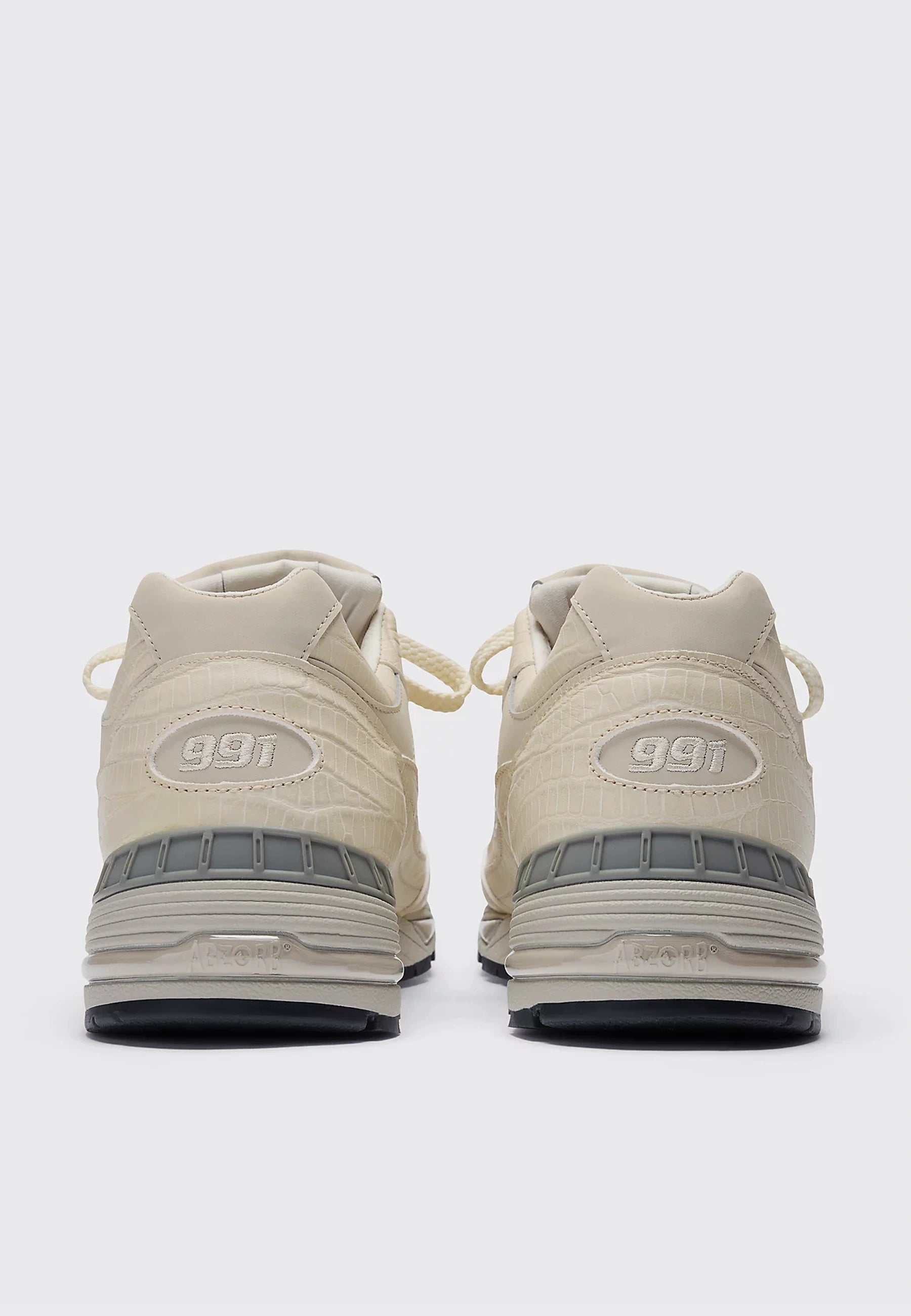 Made in UK 991v1 - Oyster Gray/Pistachio Shell - M991CR1