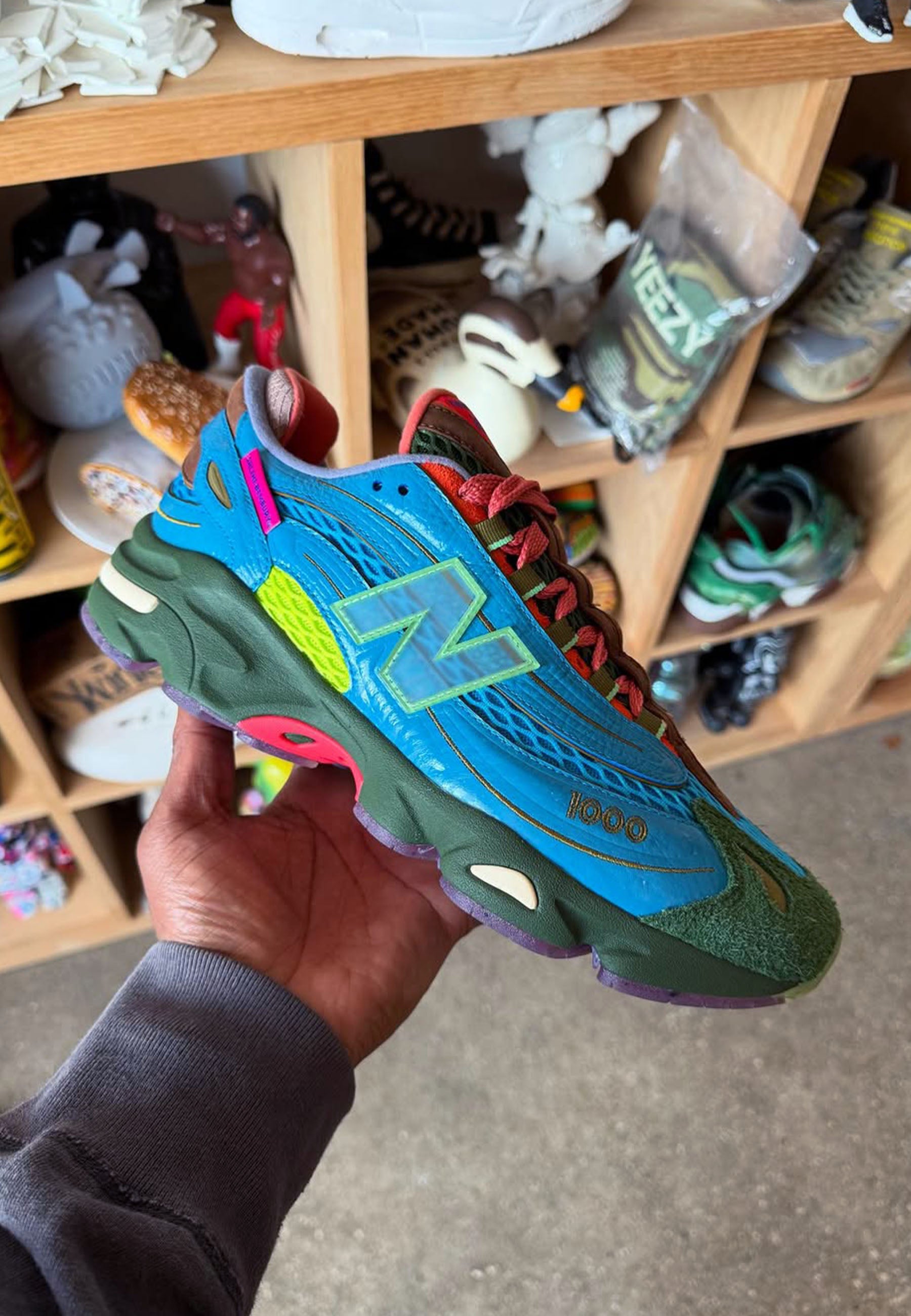 靴 27.5 SaleheBemburyxNewBalance M1000BM New Balance Salehe Bembury M1000BM – Oneness Boutique