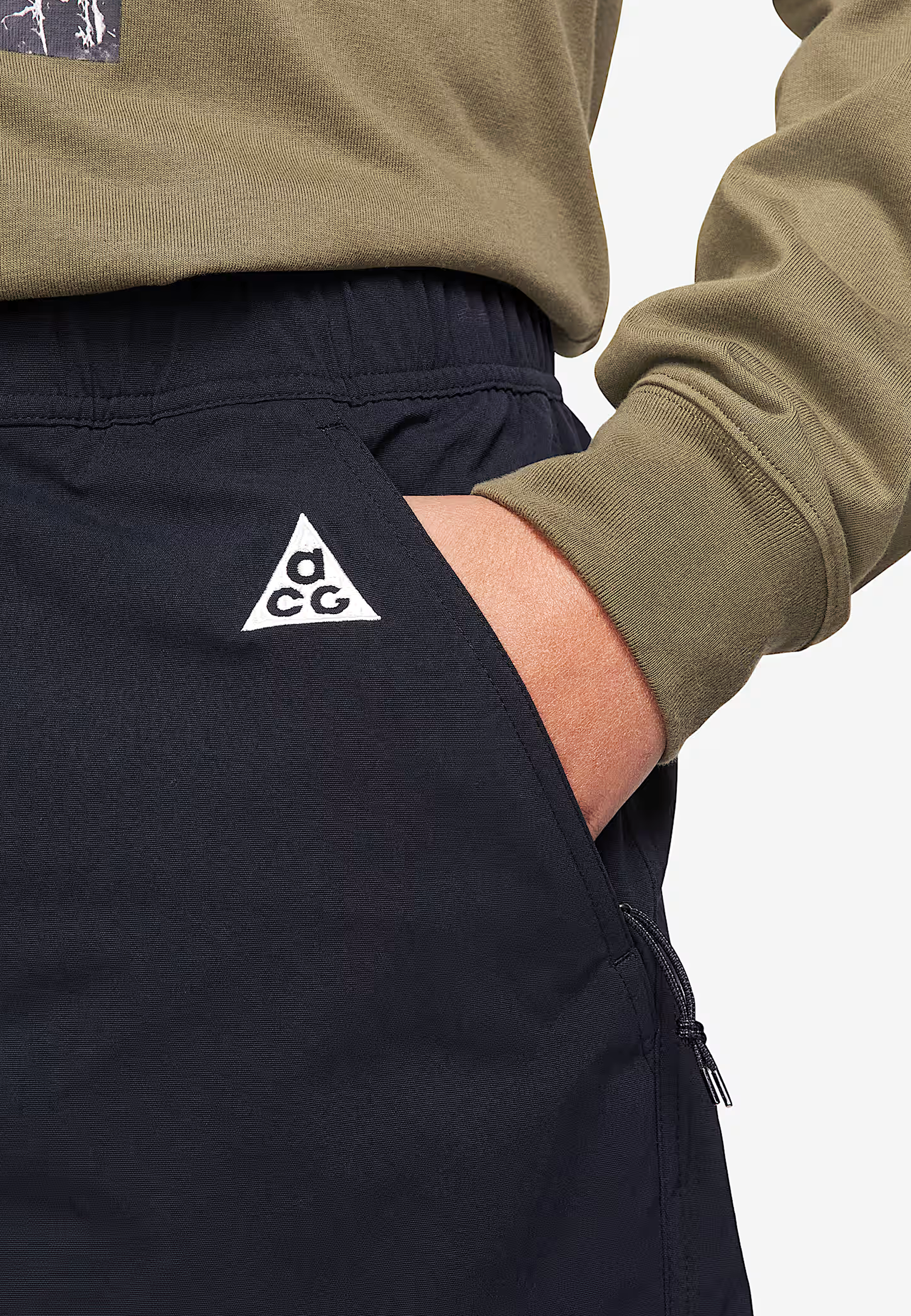 Acg Hike Short - Black/Anthracite/Summit White