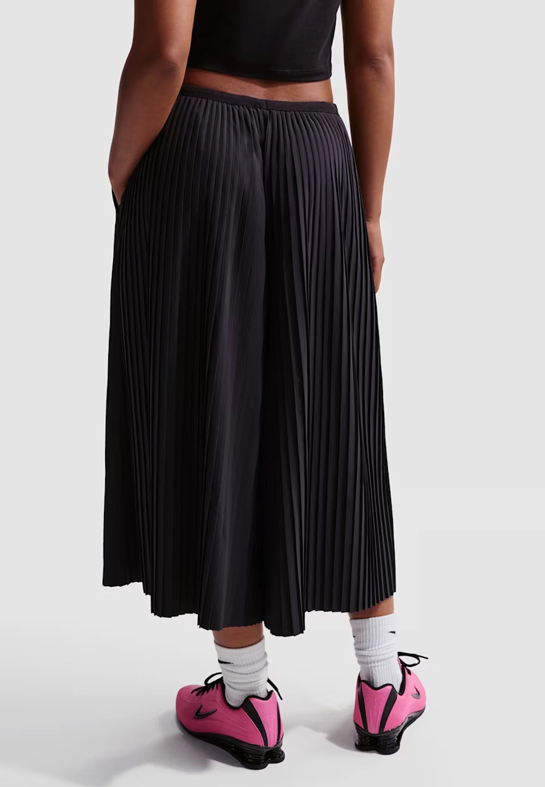 Women's Pleated Mid-Rise Culotte Pant - Black