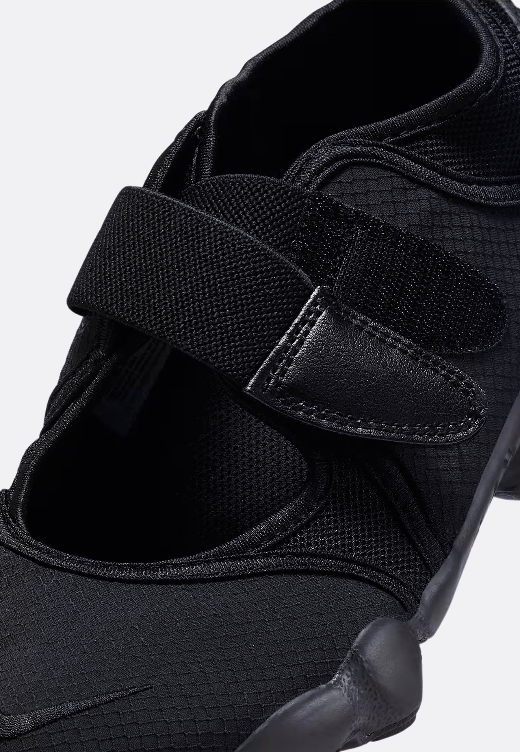 Women's Air Rift Breathe - Black/Black