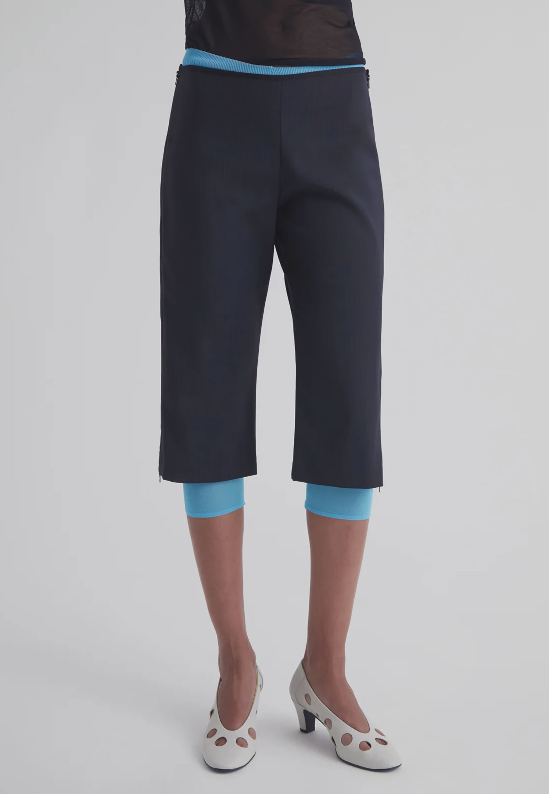 Lumieti Capri Pant - Dark Grey
