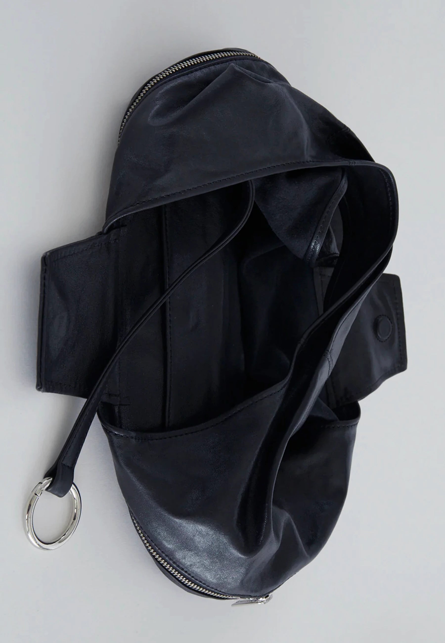Riba Zip Bag - Black